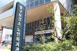 대구 어르신의 인생사진을 찍어드리는 중구노인복지관 '태평사진관'