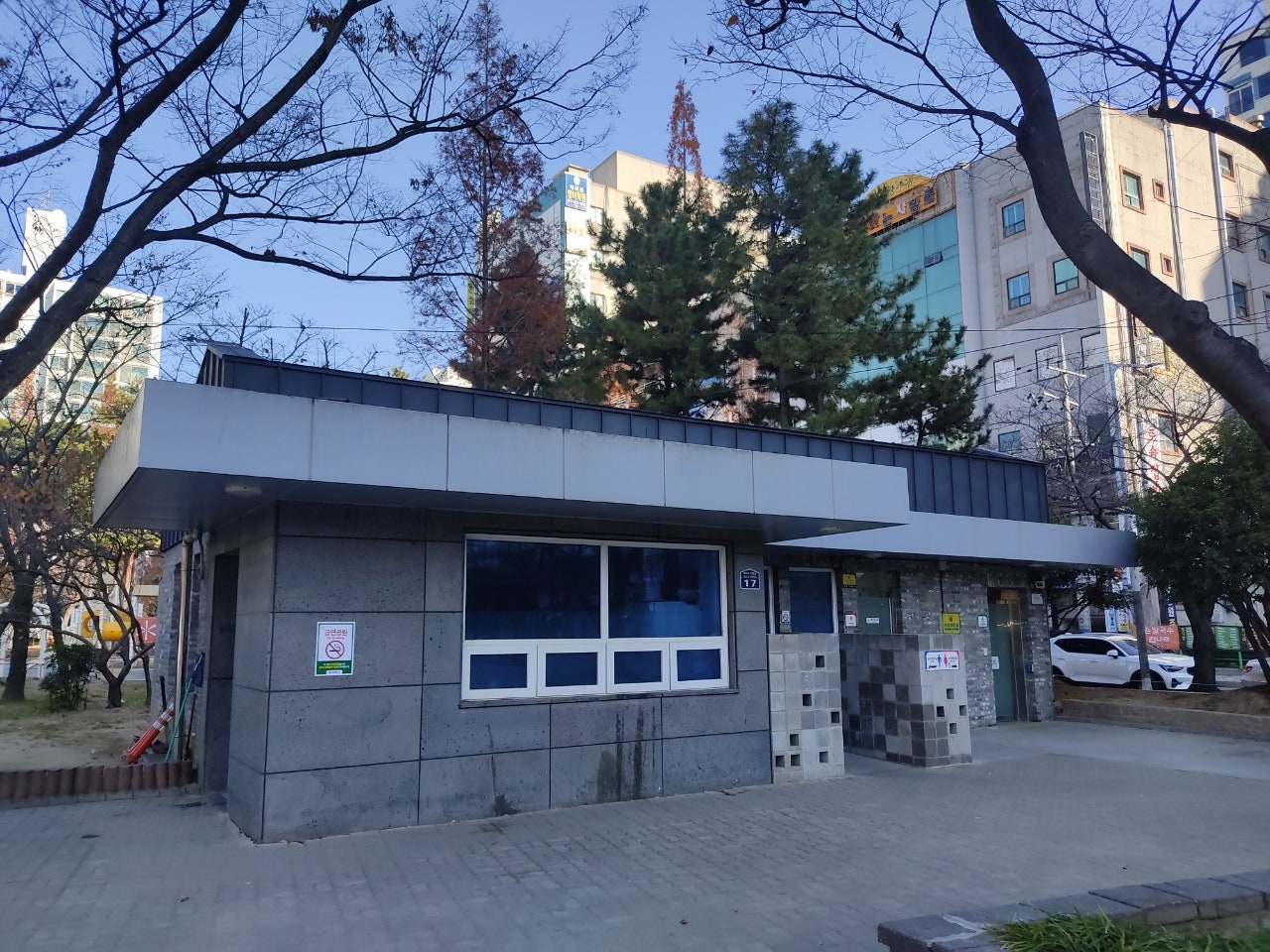 도심 속 숨은 보석 같은 곳 거북공원 | 경상남도 김해시 | 웰로