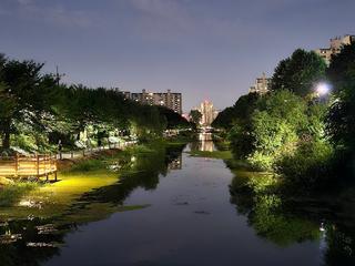 계양구 서부간선수로, 한여름에도 걷기 좋은 산책길과 야경