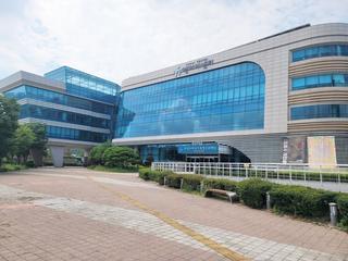 여름철 최고 피서지가 여기라고? 화성시 유앤아이센터 빙상장