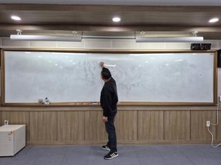 실습으로 다져지는 자격시험 준비! 거창대학 귀농귀촌융복합전공 2학년의 식물보호산업기사 대비 수업 현장 - 장해주 기자