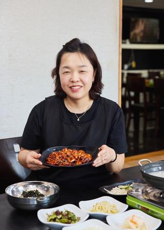 푸짐한 한상으로 입맛 살리고 건강 챙기고 강변 쭈꾸미&막국수[2025년_6월호]