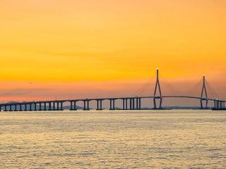 인천 연수구 노을 야경 명소 인천대교 볼 수 있는 송도랜드마크시티1호수변공원