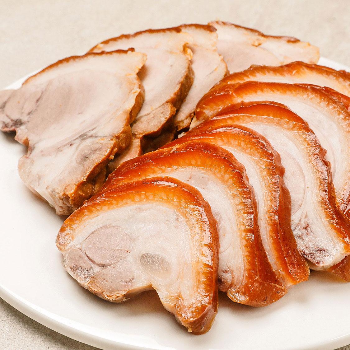 캠핑용 쫀득 항정껍데기 & 세자매정육점 족발세트 (1.2kg)