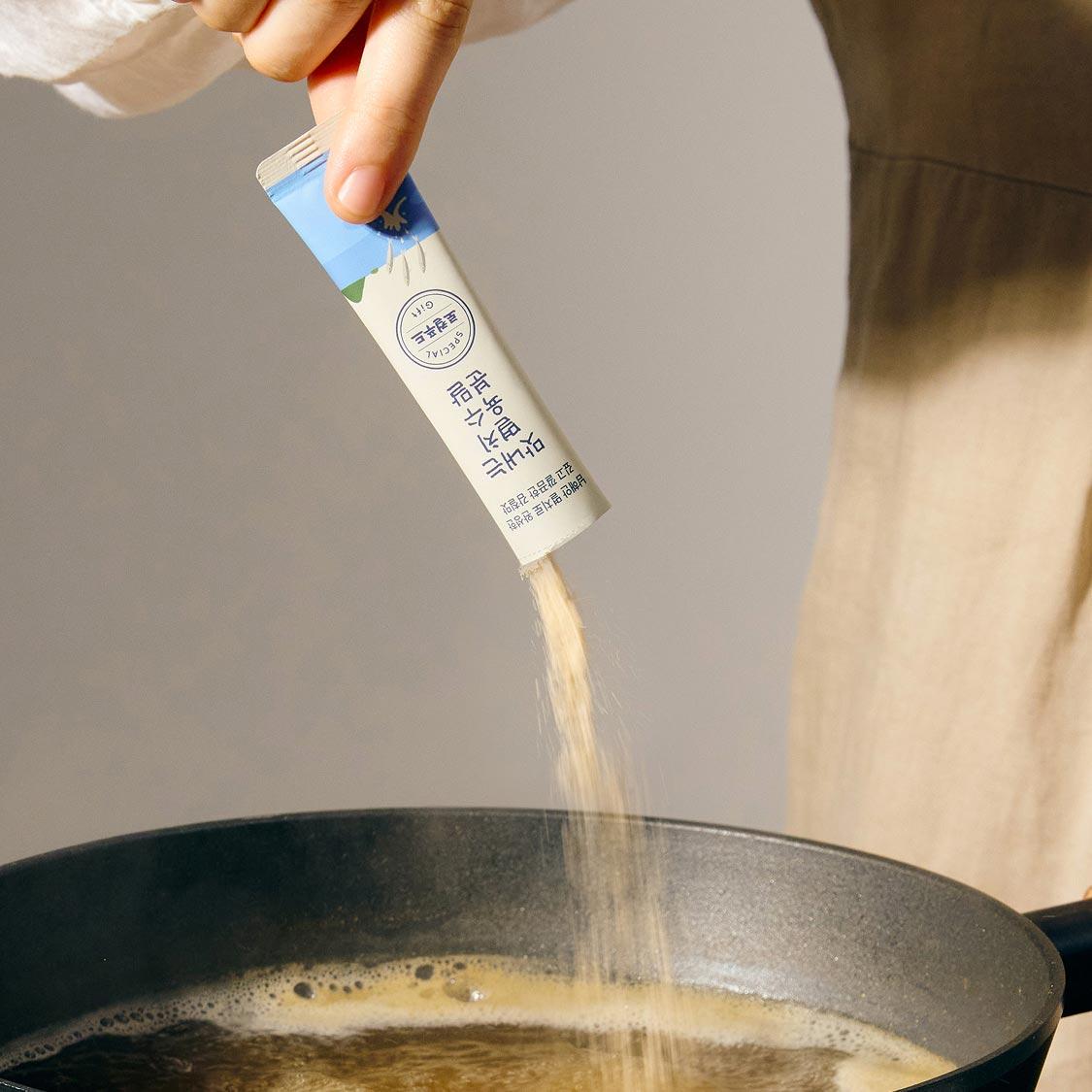 [EVENT] 시금치 국수 밀키트(국수 2팩+육수 2박스) + 국수 1팩 추가 증정