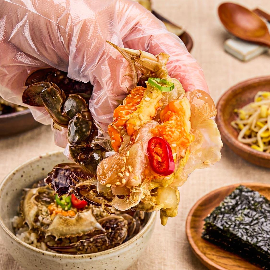 짜지 않고 맛있는 국산 돌게장 2.5kg (+갓김치 300g 추가 증정)