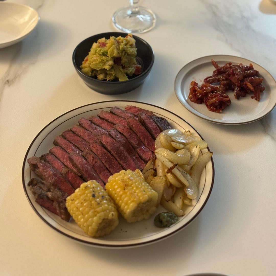 광주축협 한우 등심 1등급 300g + 200g  이미지