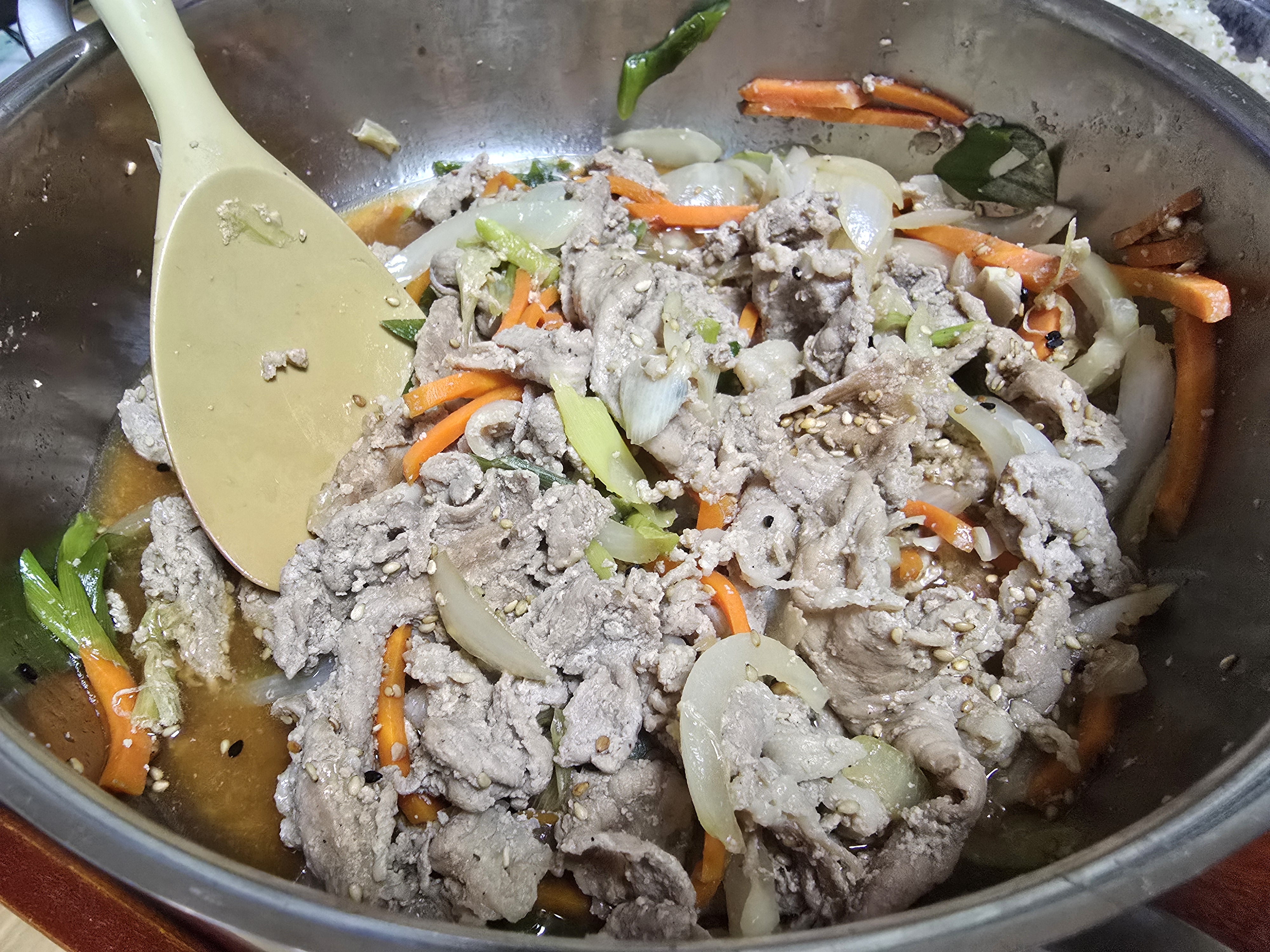 한돈 양념불고기 3팩(1.5kg) + 한우사골곰탕 2팩 세트(1kg)-1