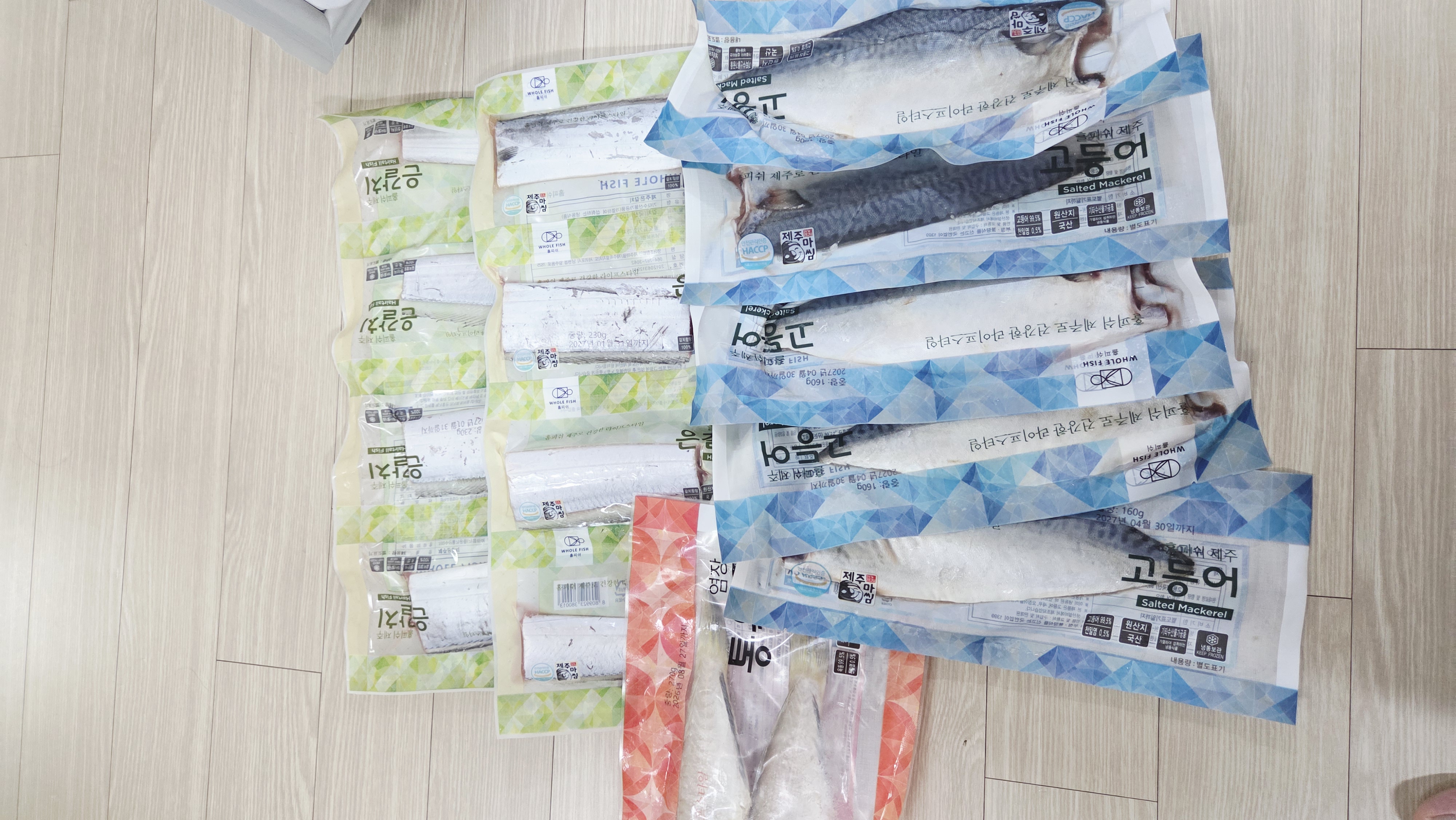 청룡수산 수산물 꾸러미(갈치+옥돔+고등어 구성)-1