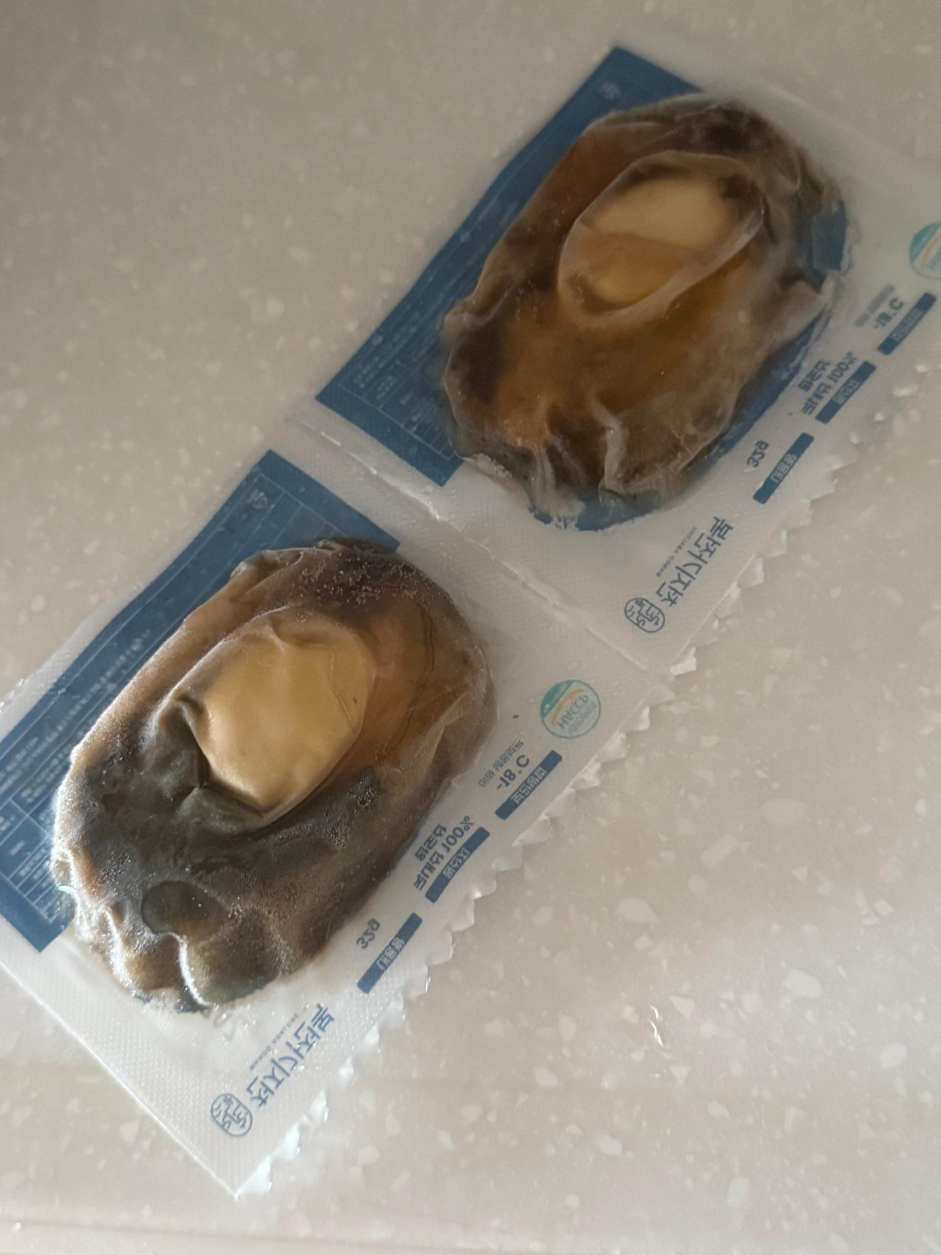 손질전복 12마리 (6마리 x 2팩)