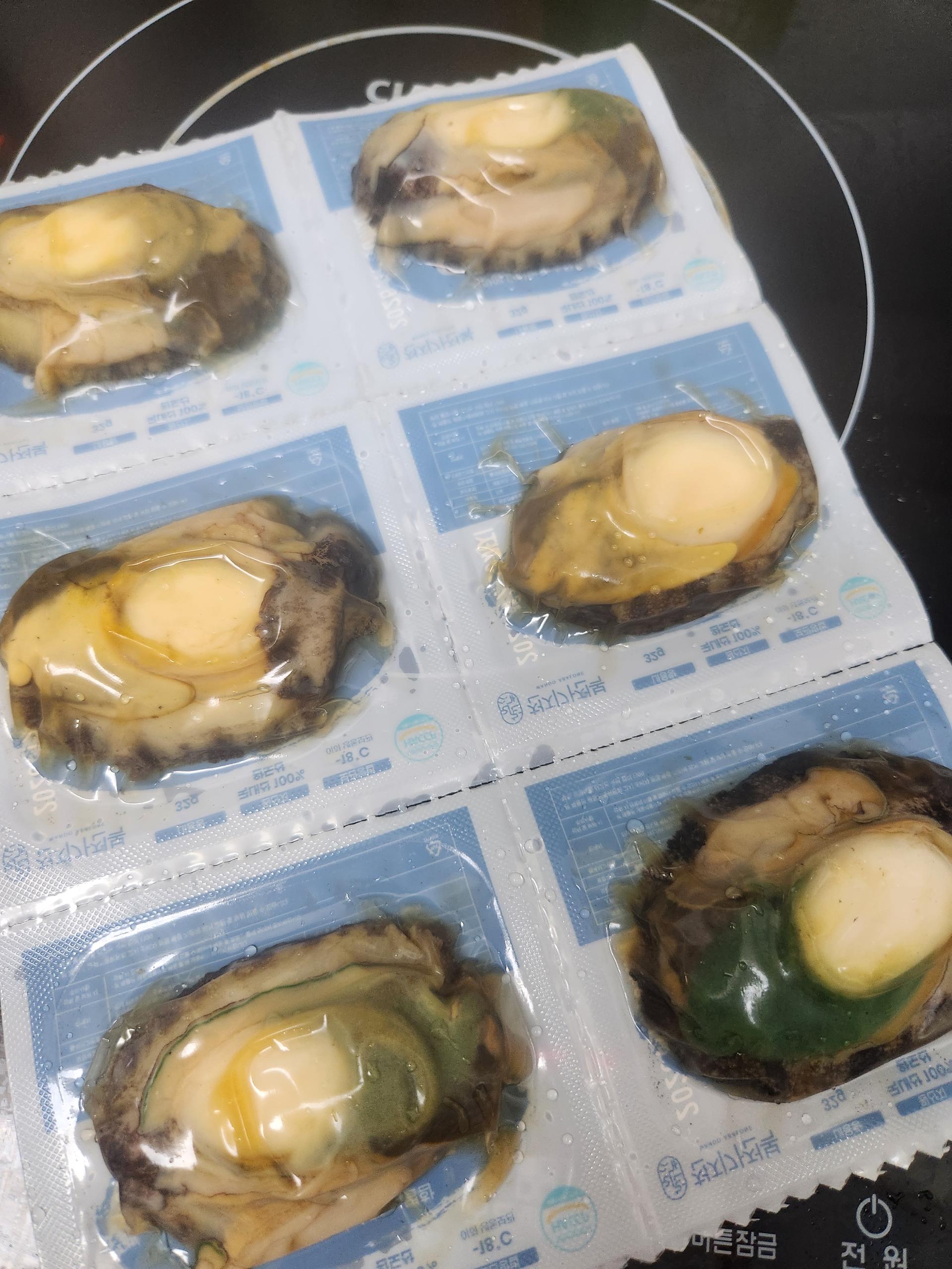 손질전복 12마리 (6마리 x 2팩)