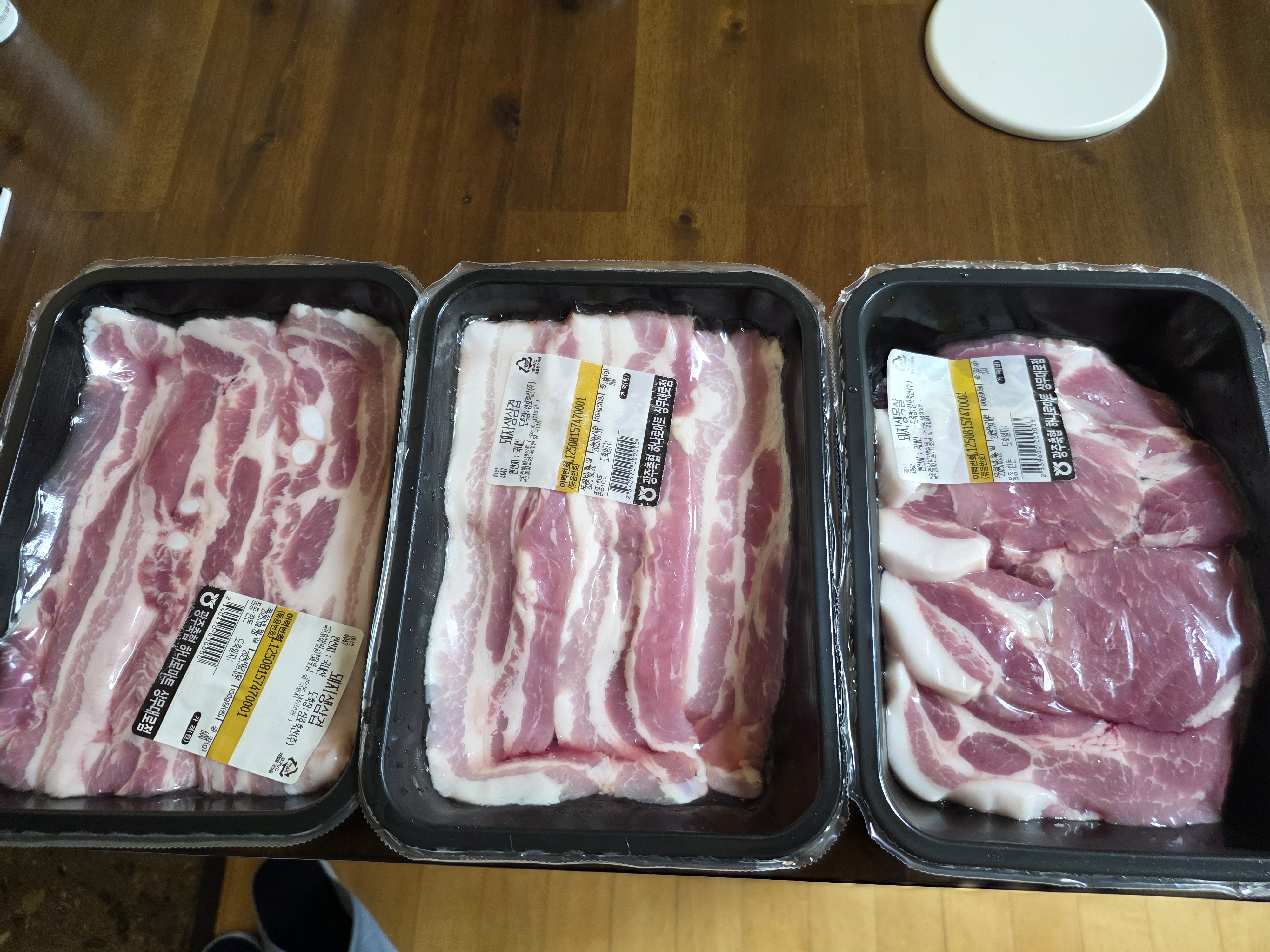 광주축협 한돈 삼겹살 1.2kg + 600g 추가-1