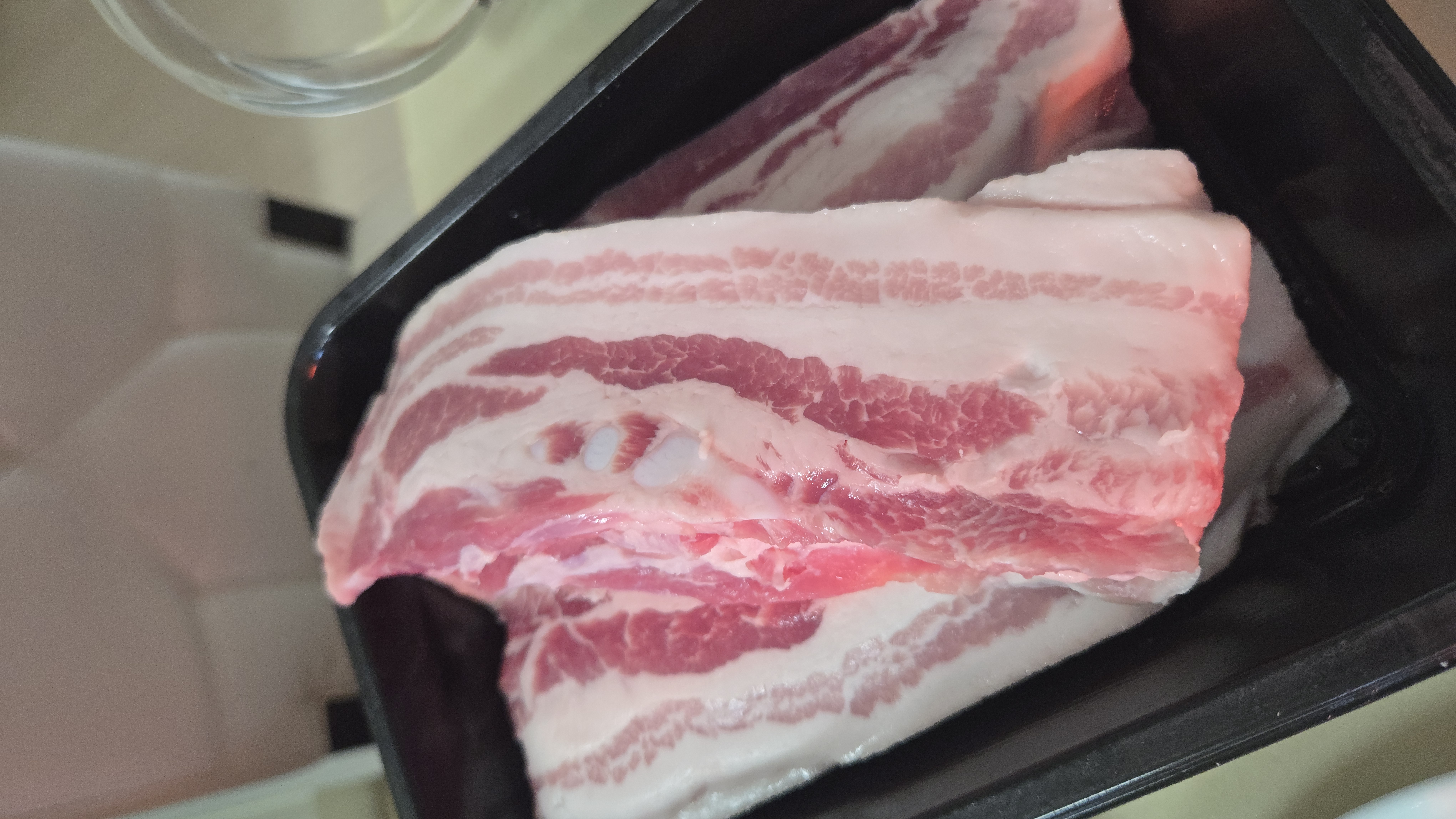 광주축협 한돈 삼겹살 1.2kg + 600g 추가-1