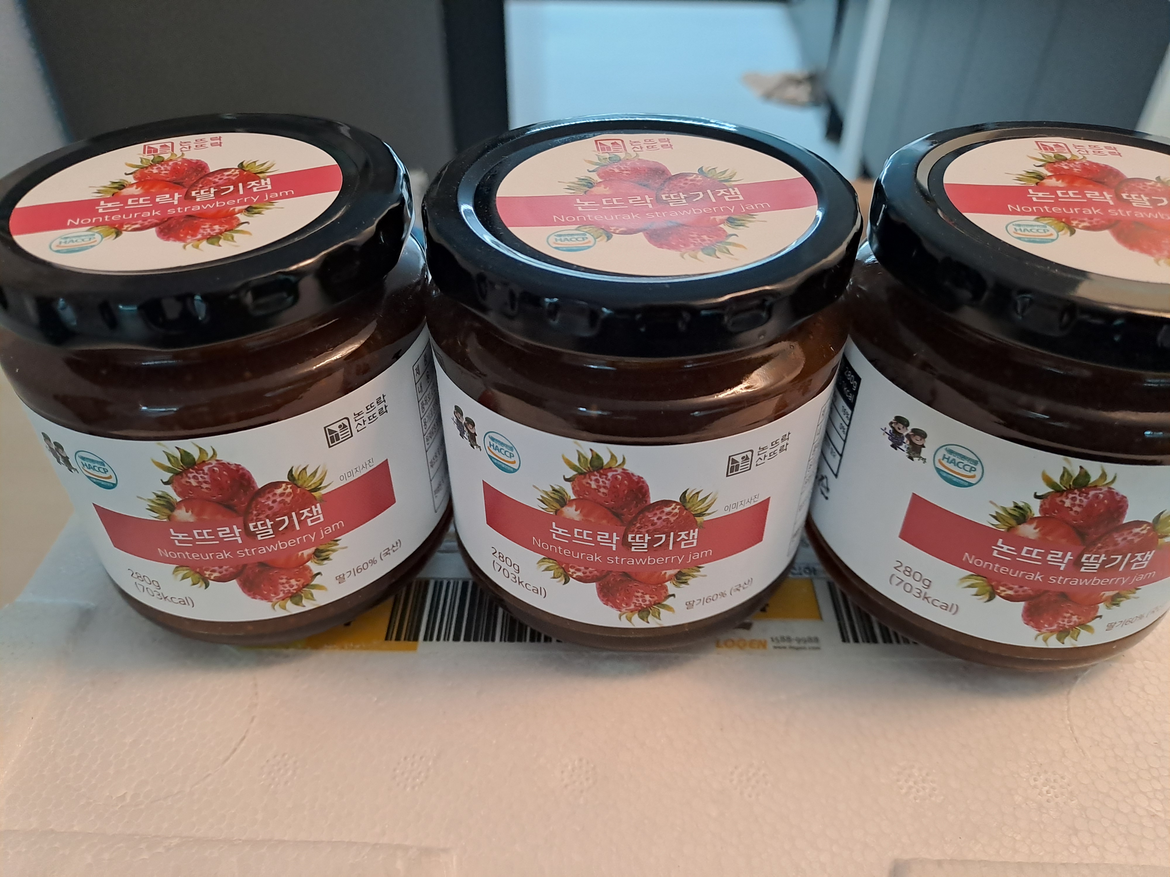 논뜨락산뜨락 프리미엄 딸기잼 (530g x 2병)-3