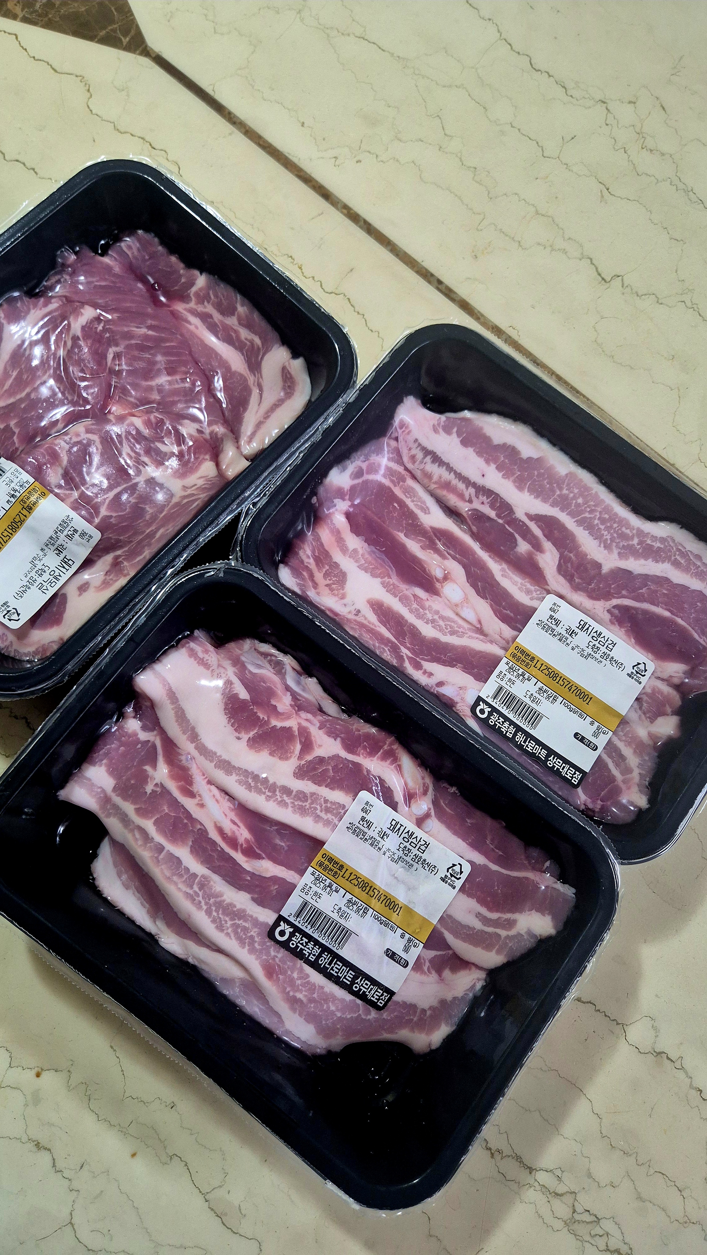 광주축협 한돈 삼겹살 1.2kg + 600g 추가-1