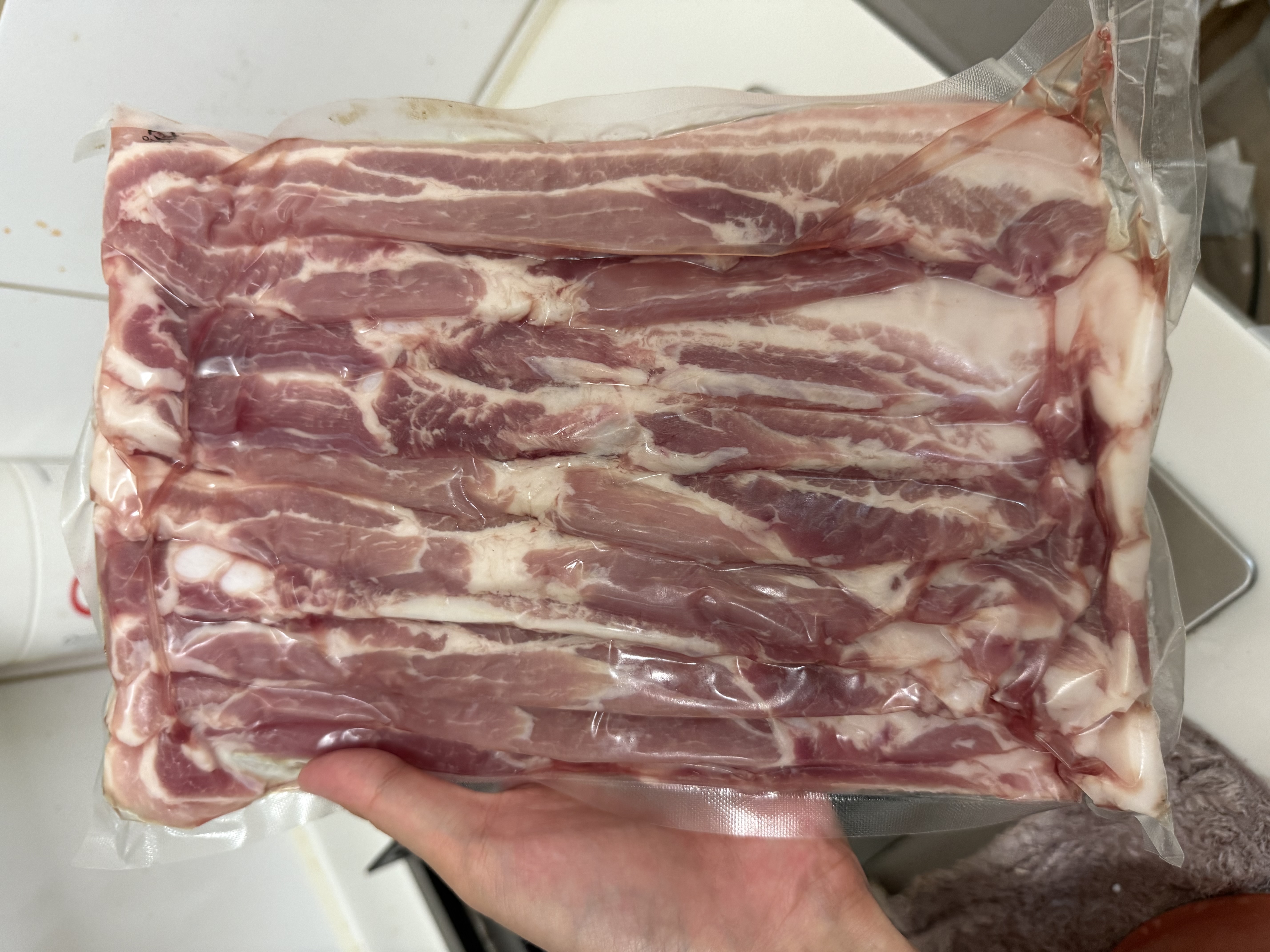현대식육식당 프리미엄 돼지고기 1kg (삼겹살, 목살, 등갈비 중 선택)-1