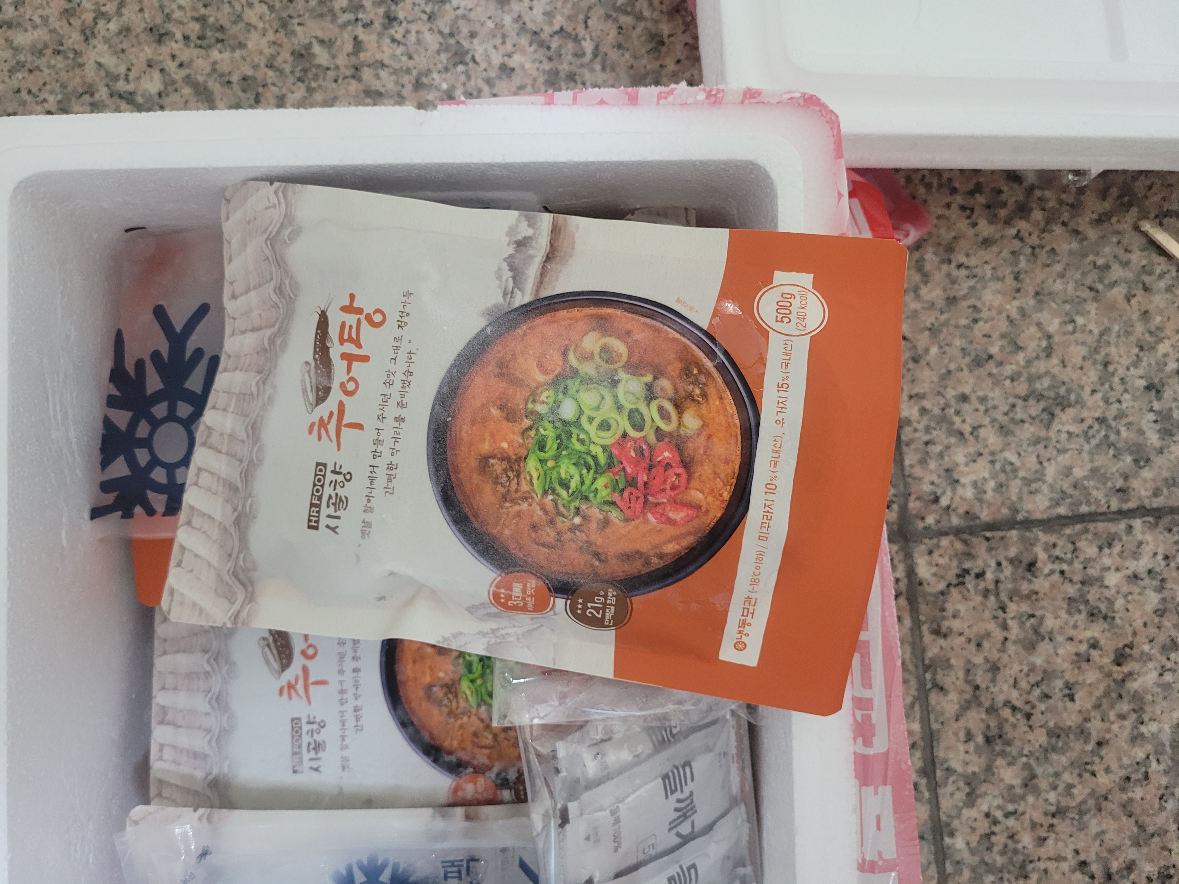 [9월한정] 시골향 추어탕 (500g × 5팩) + 3팩 추가증정-1