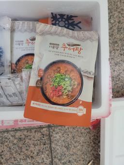 [9월한정] 시골향 추어탕 (500g × 5팩) + 3팩 추가증정-1