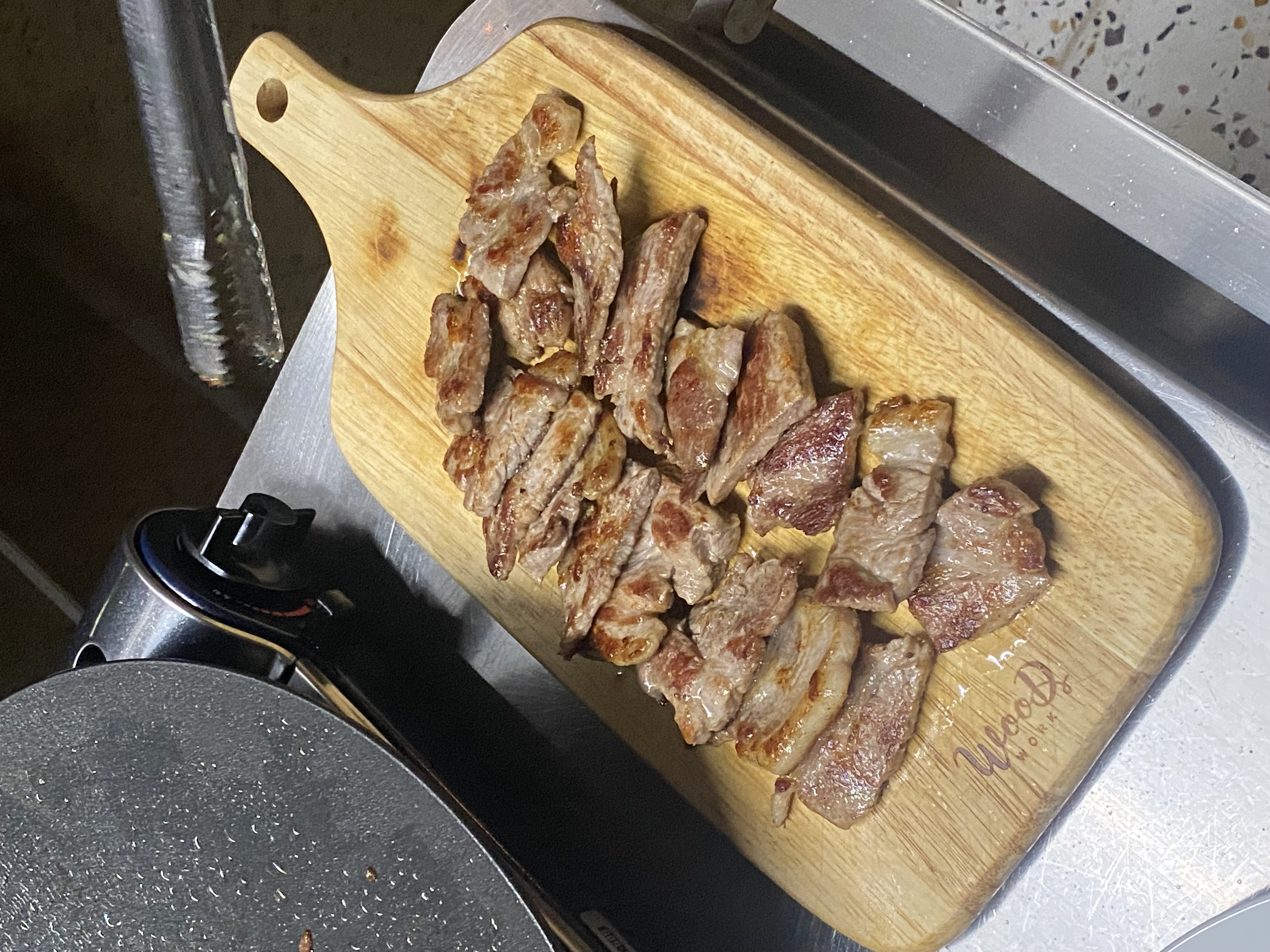 현대식육식당 프리미엄 돼지고기 1kg (삼겹살, 목살, 등갈비 중 선택)-1