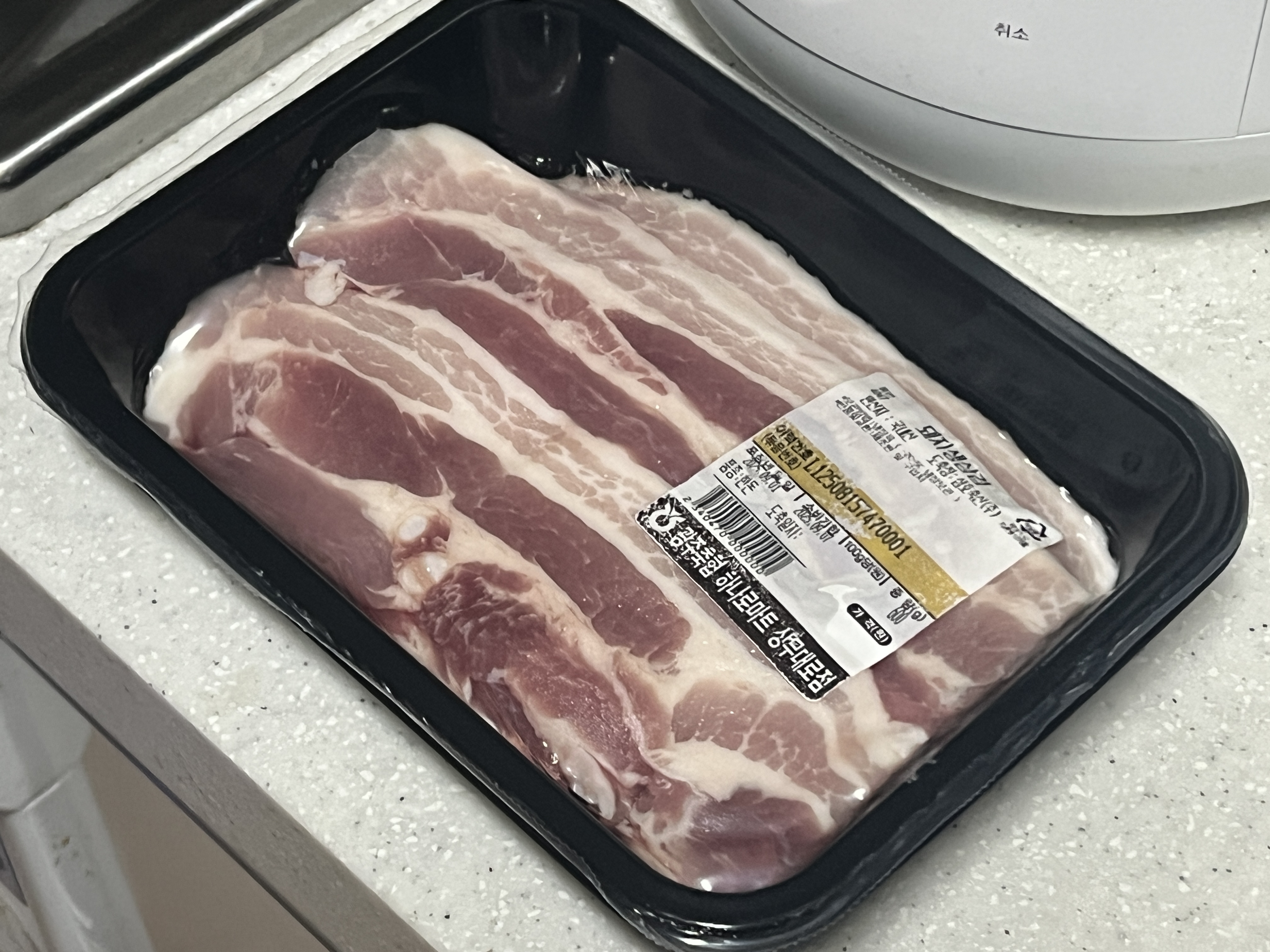 광주축협 한돈 삼겹살 1.2kg + 600g 추가-1