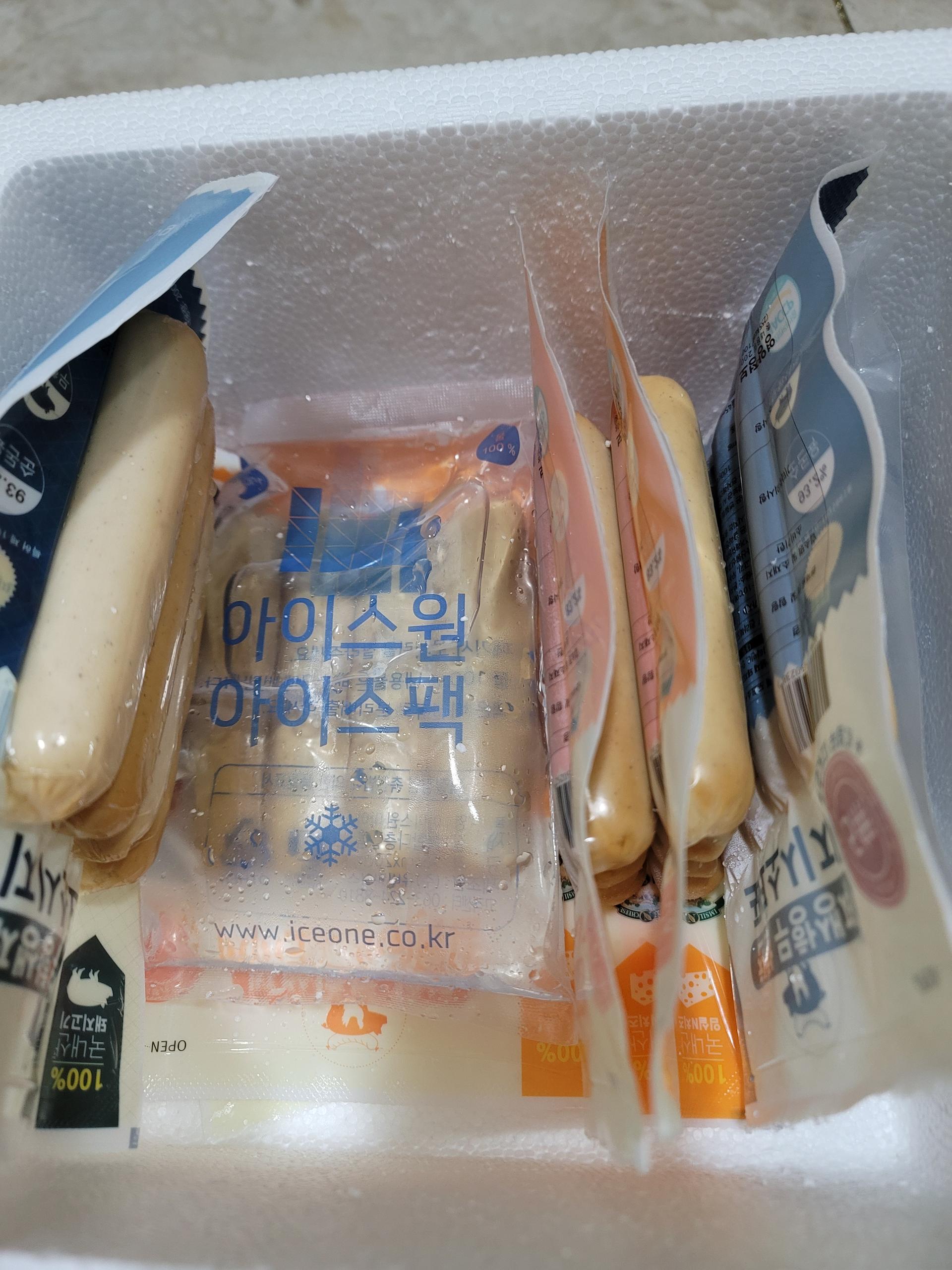 친한 무항생제 임실N치즈(4팩) & 포크(2팩) 소시지 세트