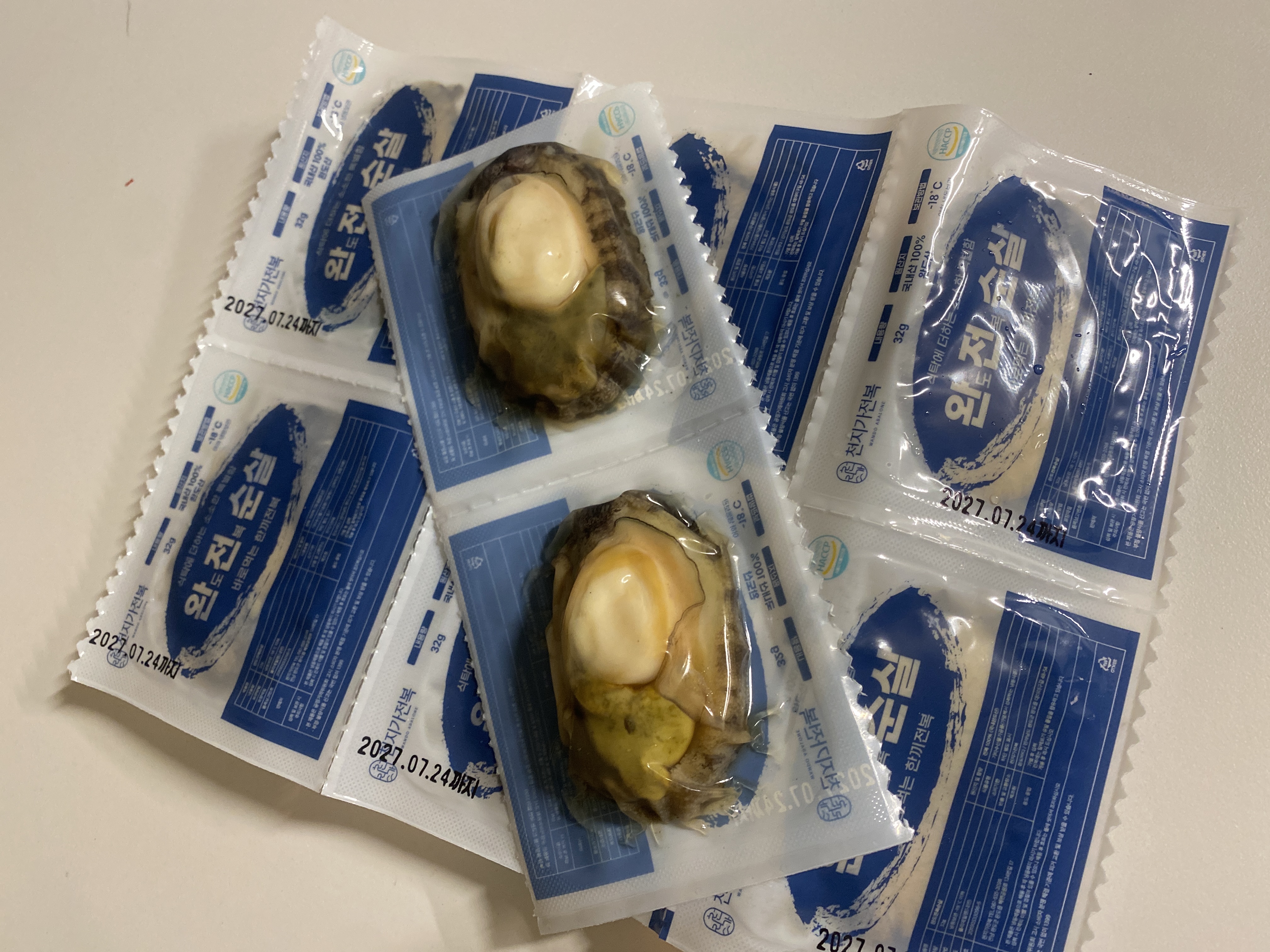 손질전복 12마리 (6마리 x 2팩)-1