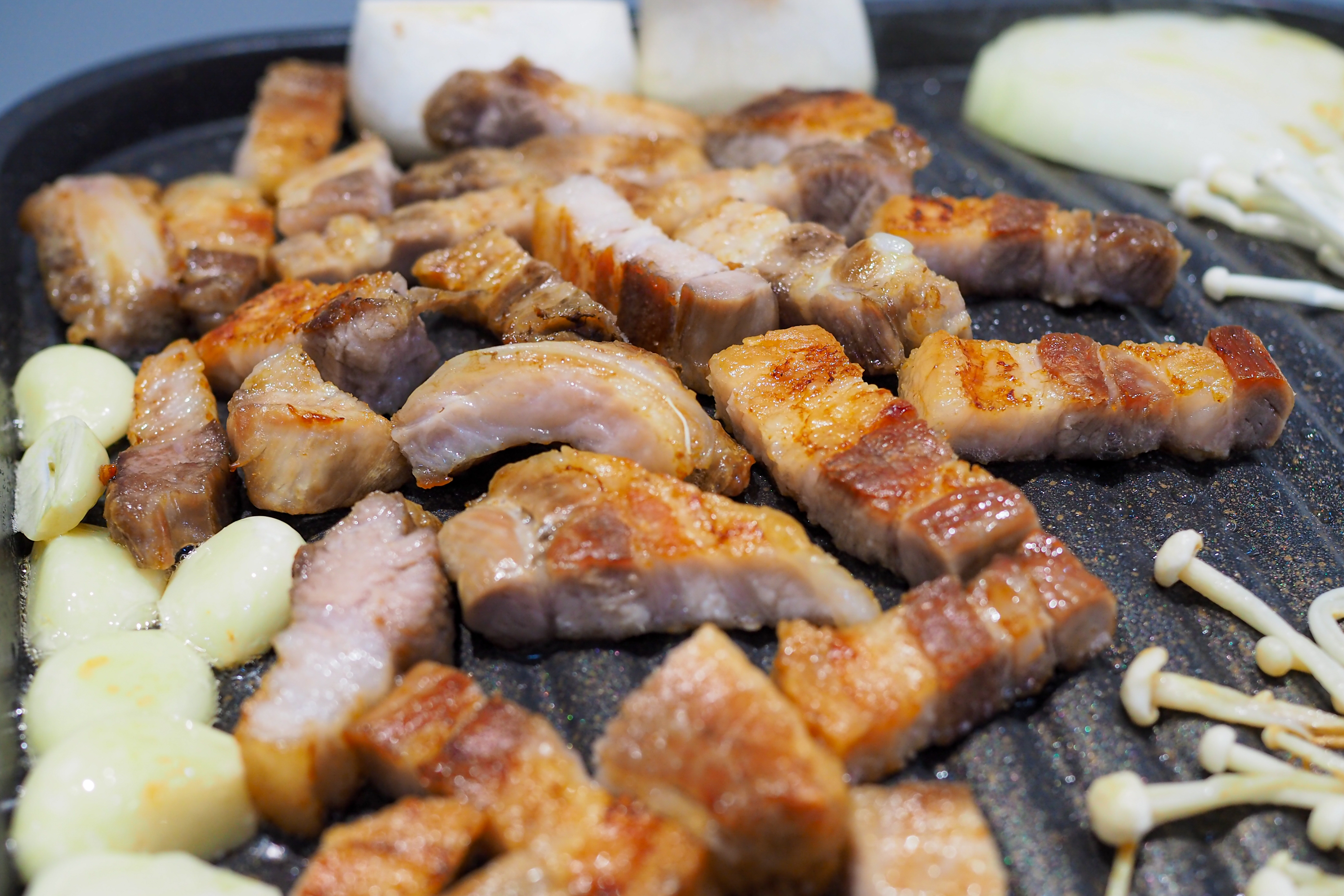 100% 국내산 한돈세트 1.4kg + 갈비 선택시 300g 추가증정-1