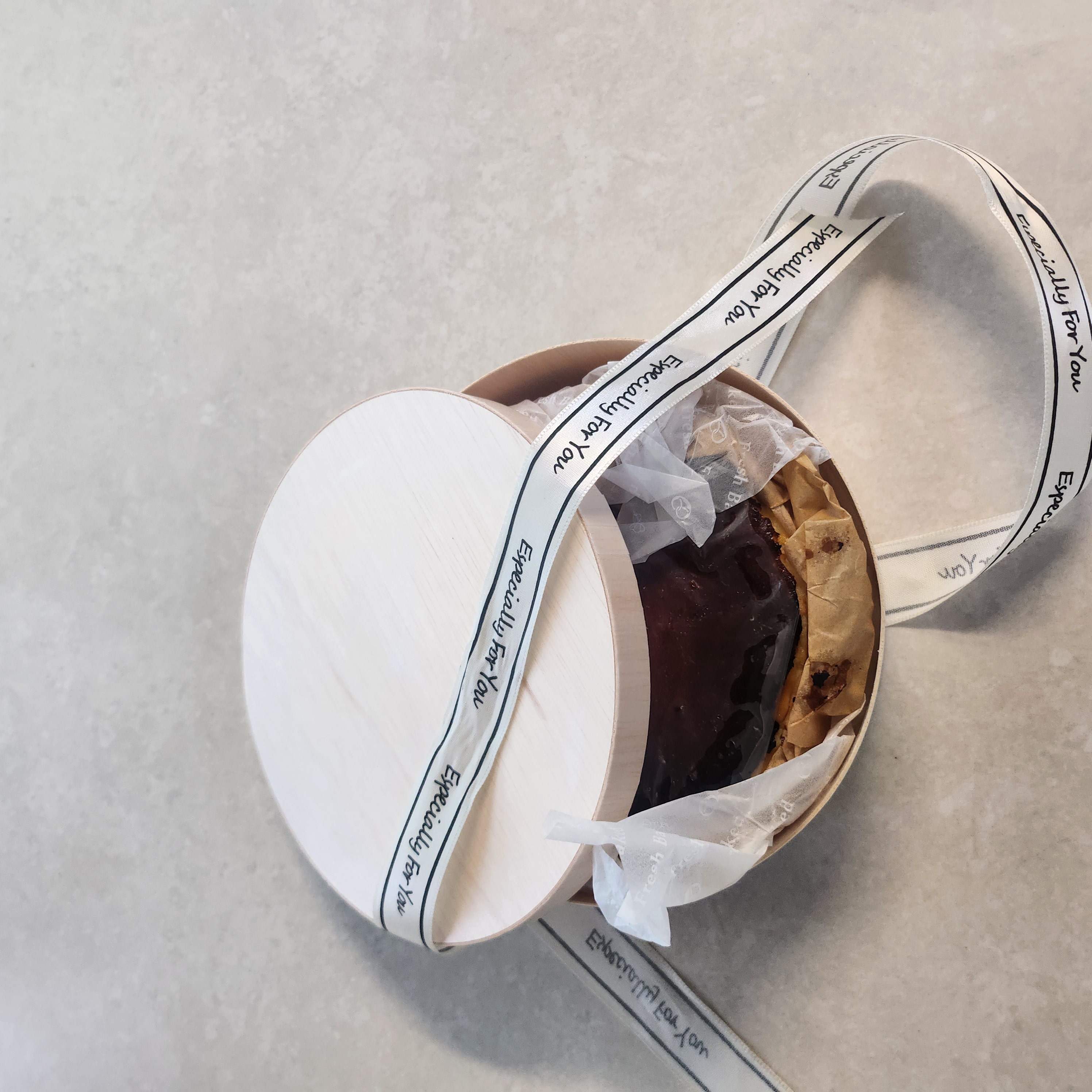 바스크치즈케이크 (460g) + 250g 추가증정-1