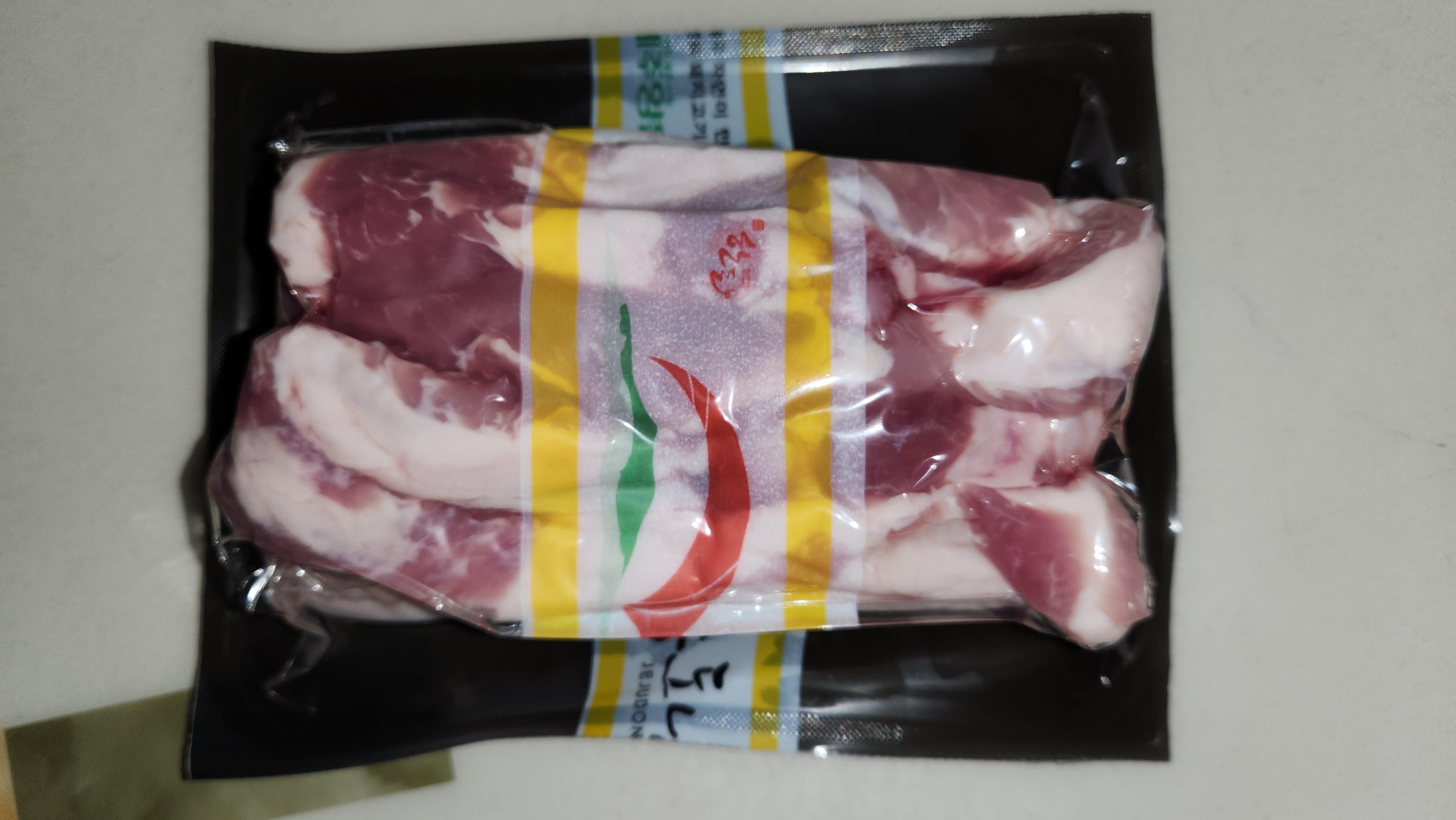 제주양돈농협 삼겹구이용 (500g 2개) + 앞다리 300g 선물 세트-1