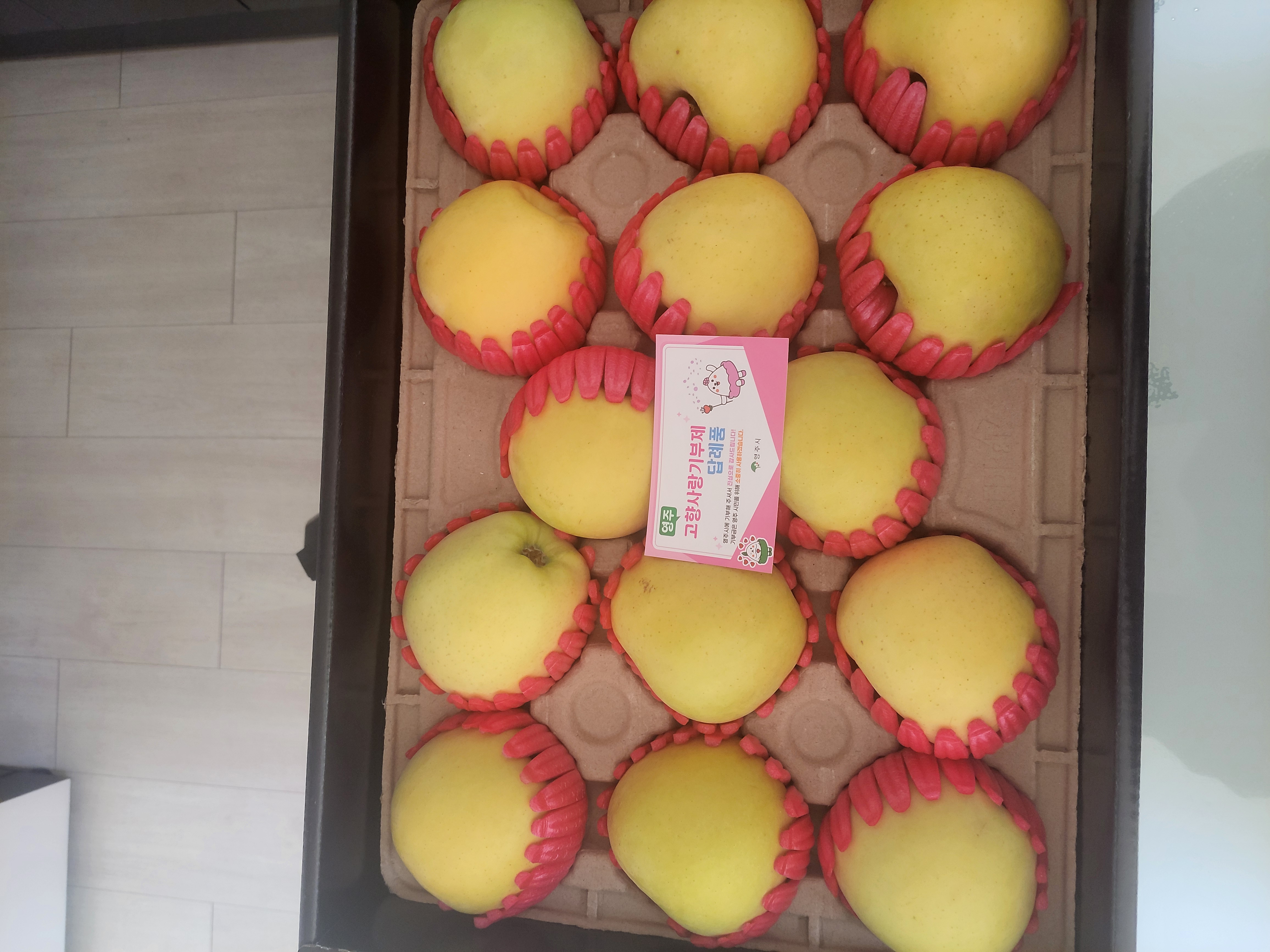 대경사과원예농협 영주사과 3.2kg 선물세트 (11입내)+1kg 추가증정-1