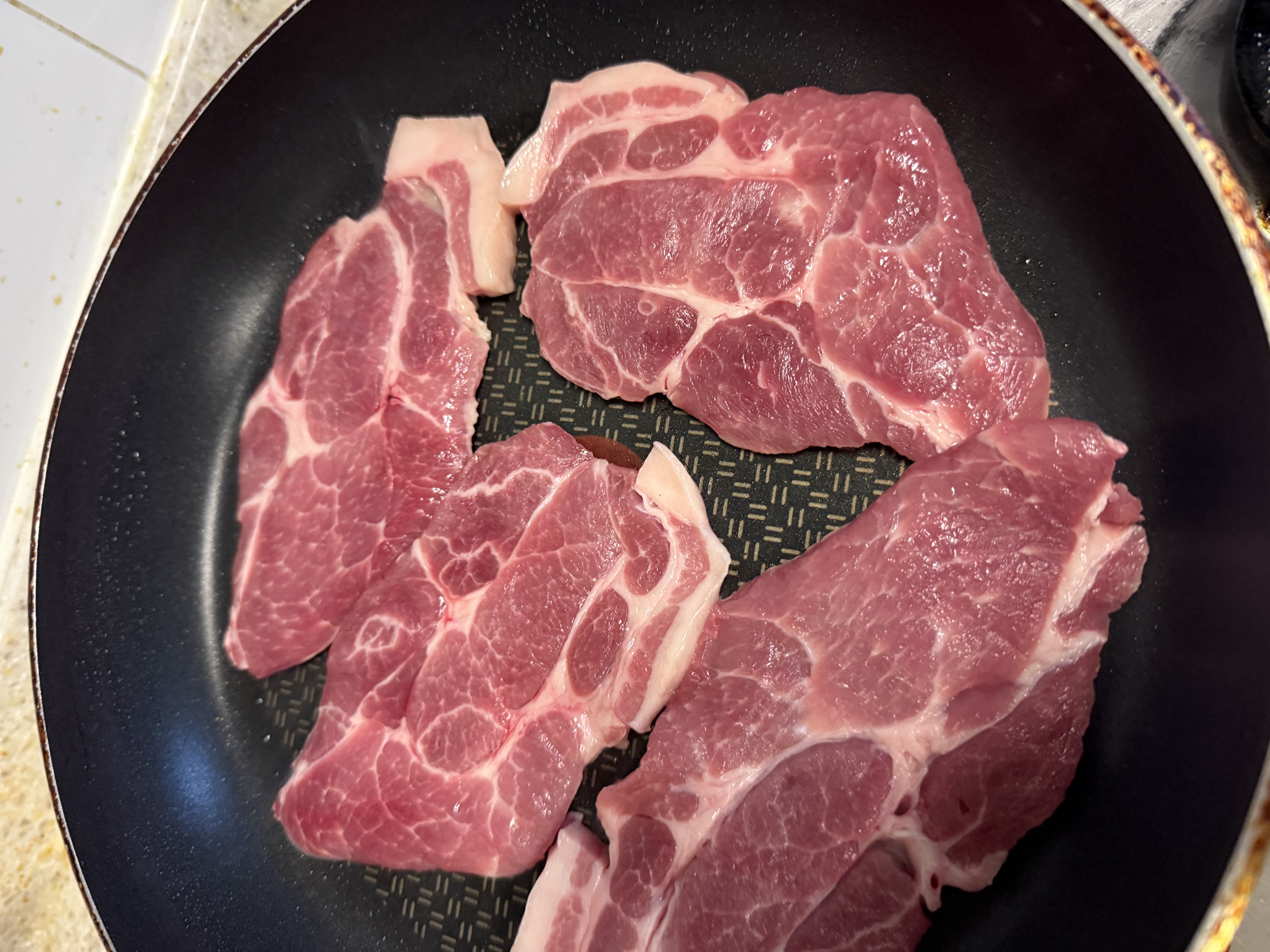 현대식육식당 프리미엄 돼지고기 1kg (삼겹살, 목살, 등갈비 중 선택) + 각 부위별 200g 증량-4