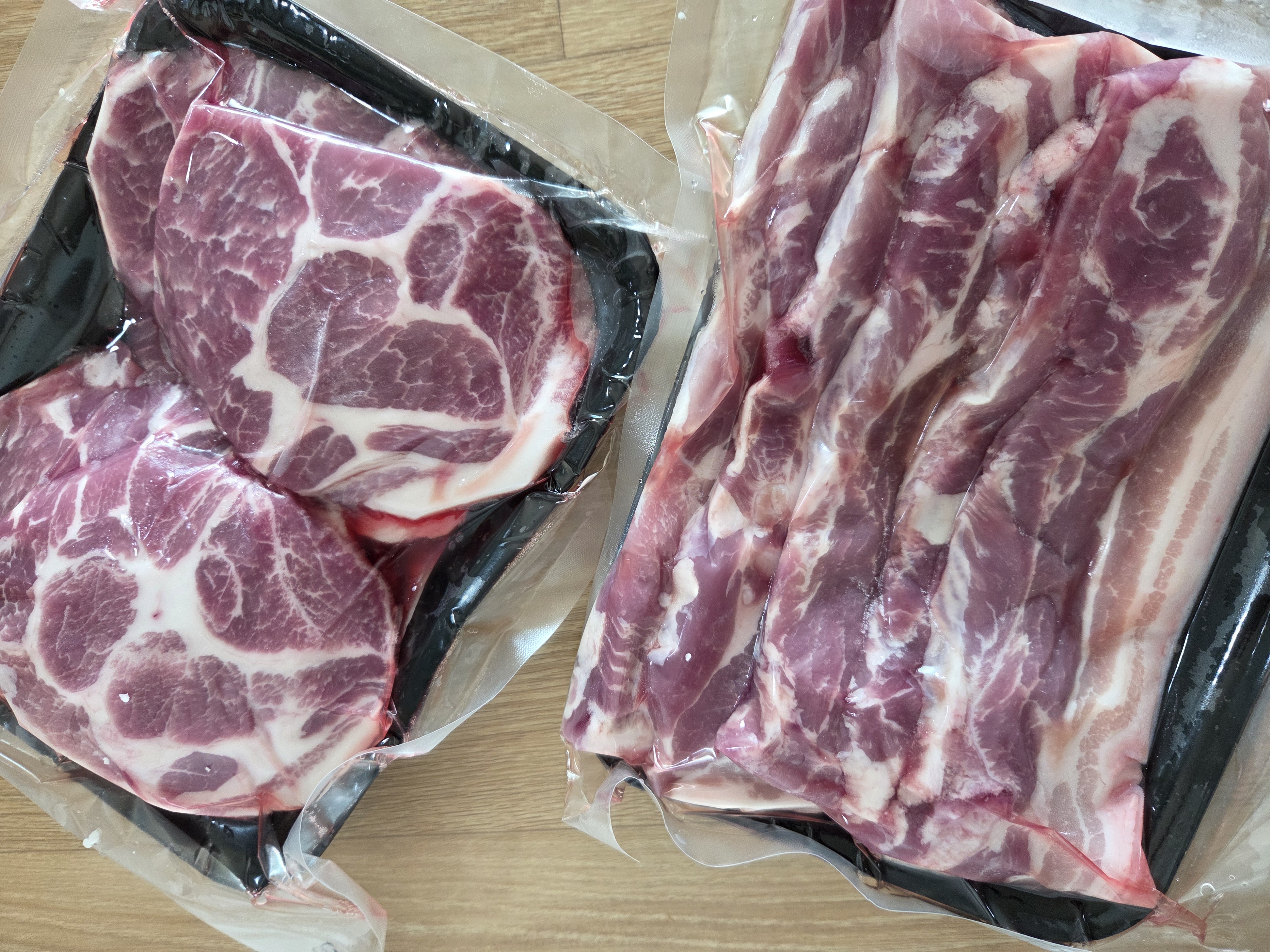 100% 국내산 한돈세트 1.4kg + 추가 증정-1