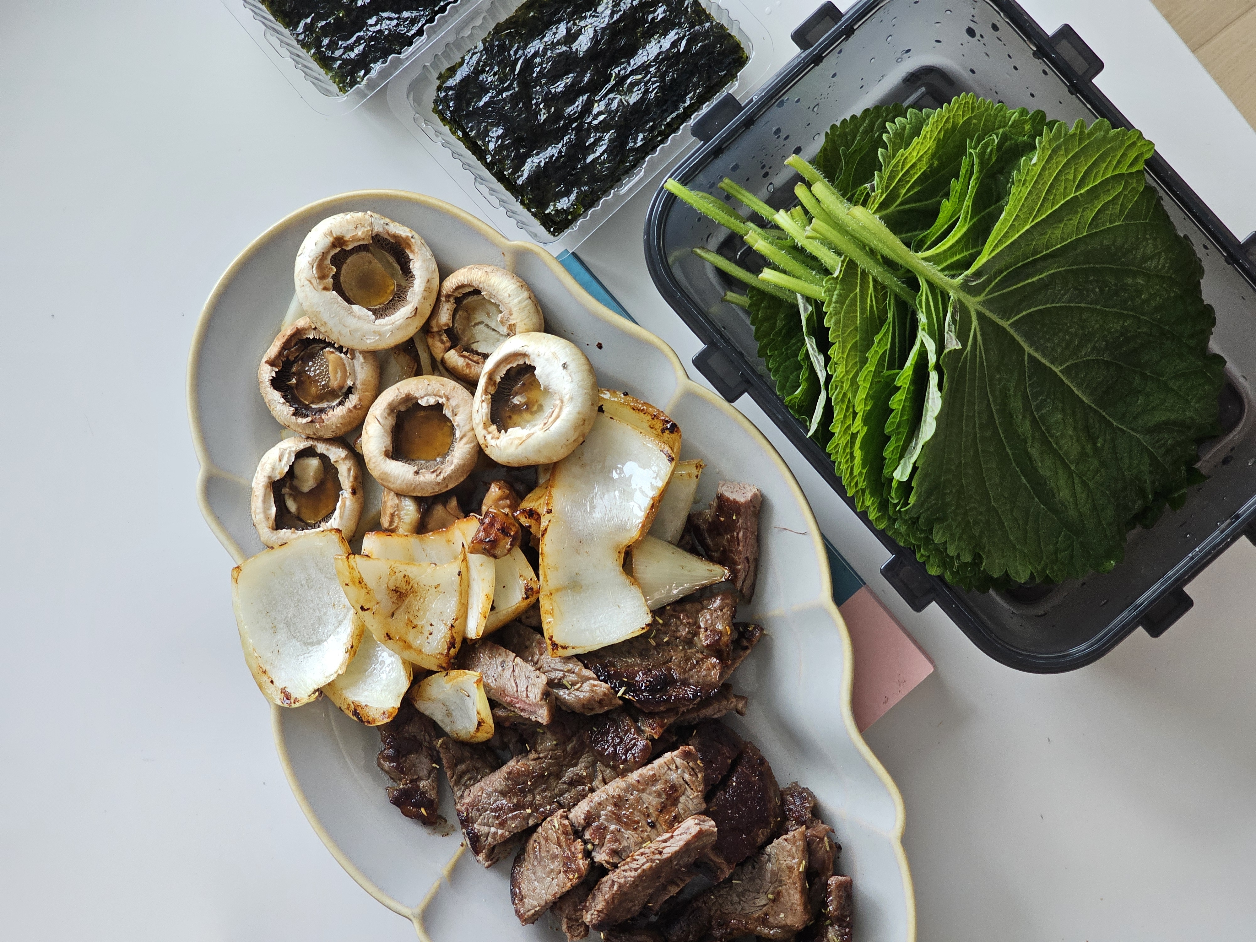 광주축협 한우 등심 1등급 (300g) + 50g 추가증정-2