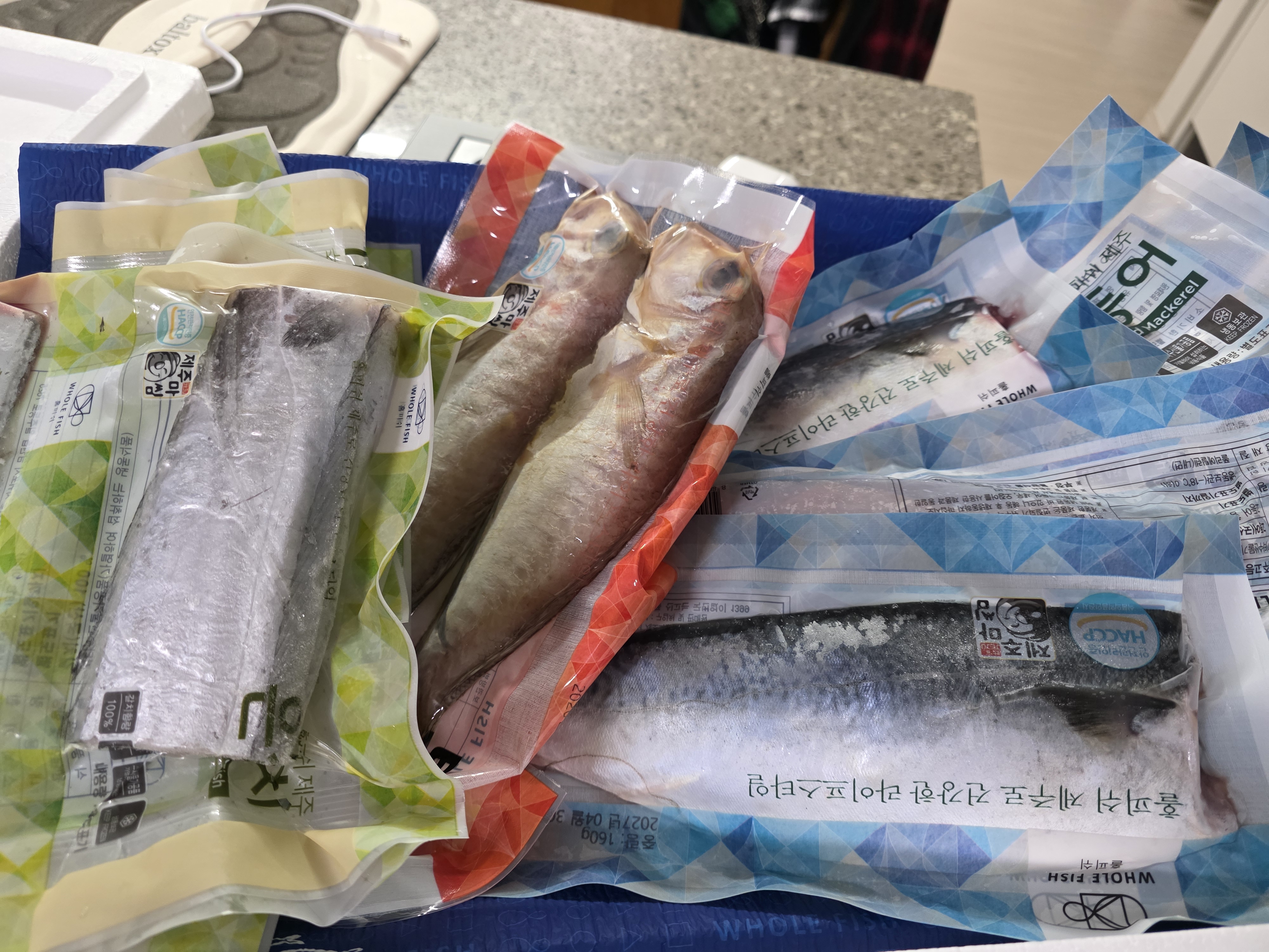 청룡수산 수산물 꾸러미(갈치+옥돔+고등어 구성)-1