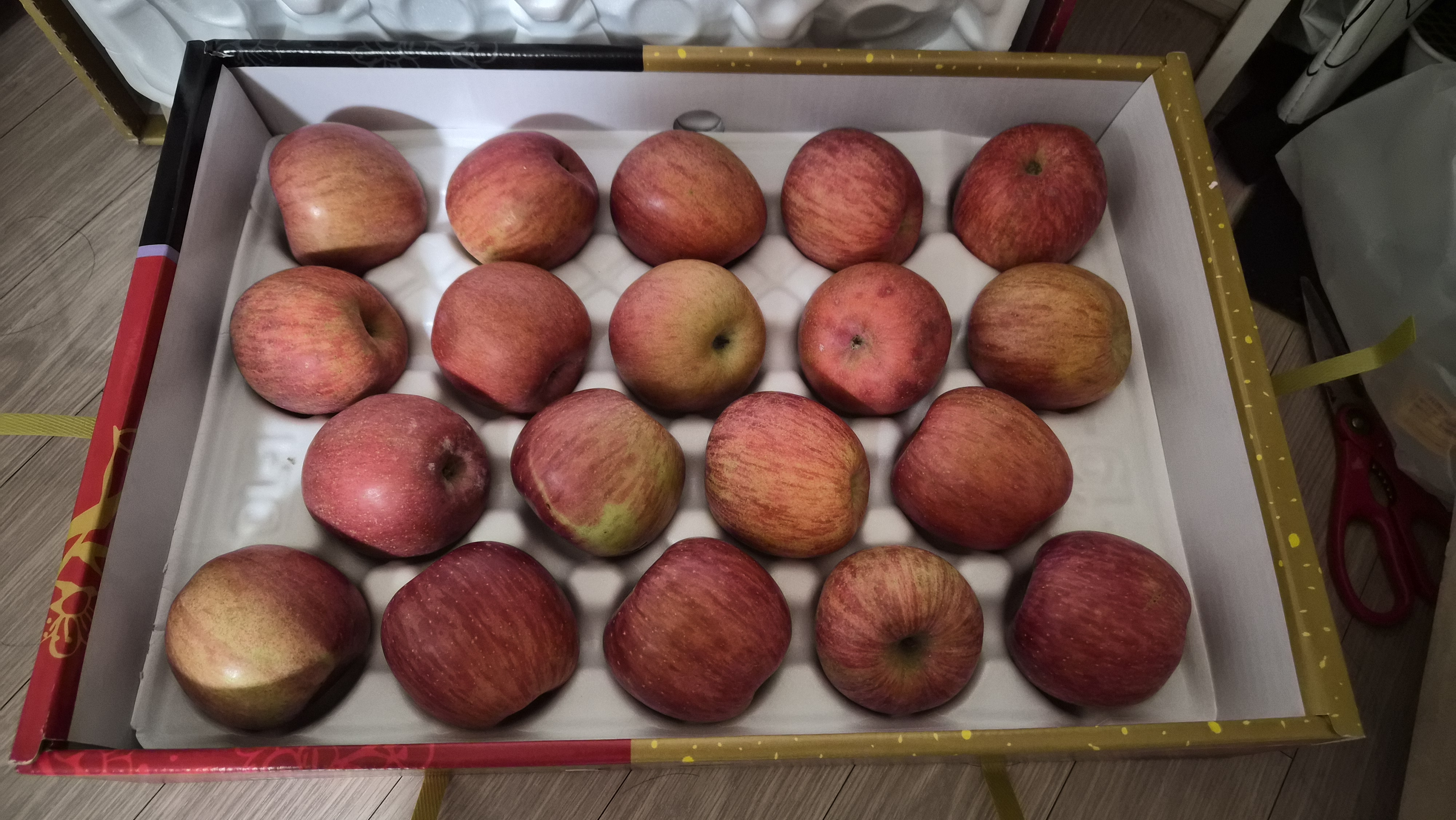 풍기농협 영주사과 3.5kg + 1kg 추가증정-3