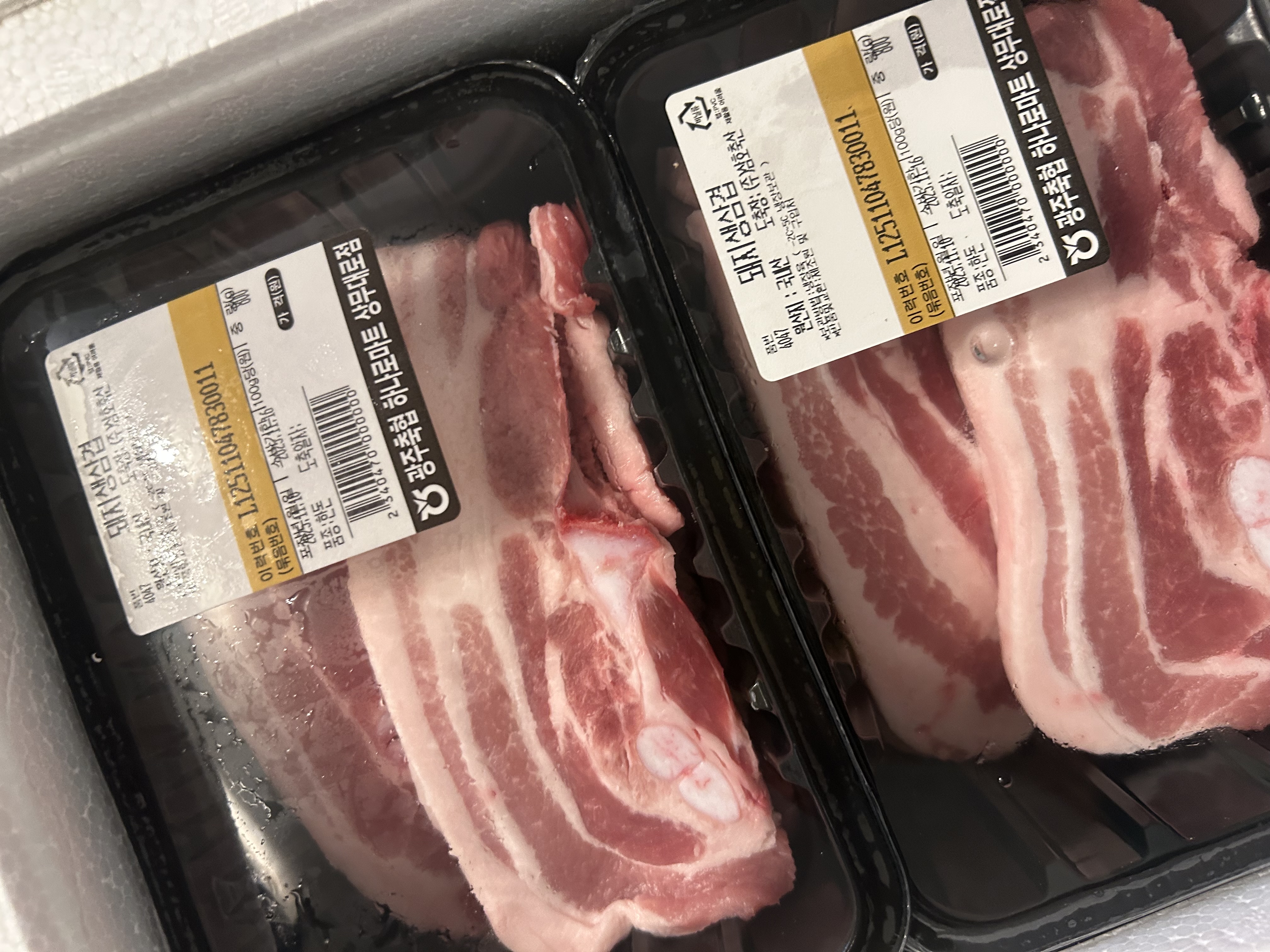 광주축협 한돈 삼겹살 1kg + 600g 추가증정-1