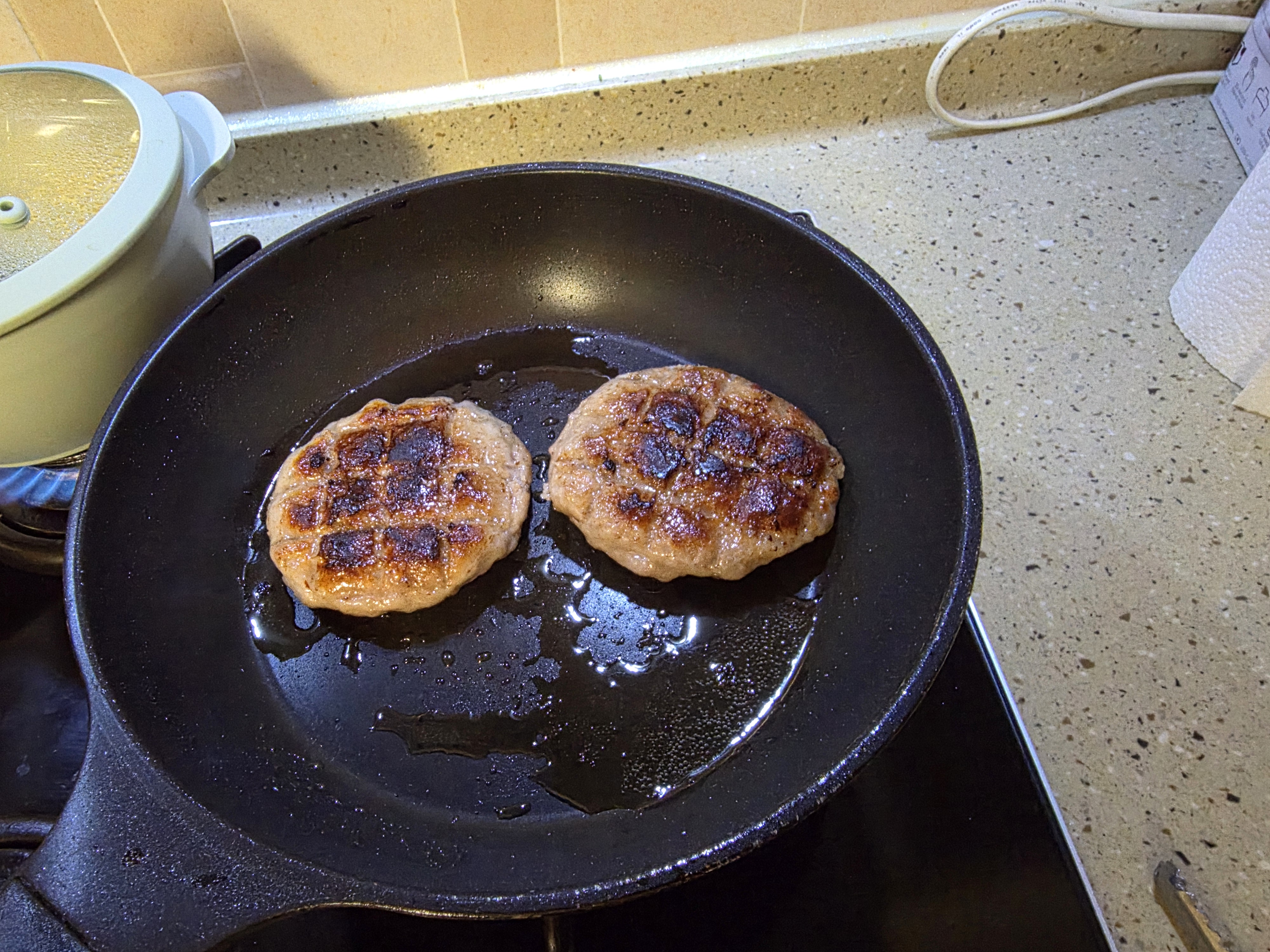 백오겹500g+흑돼지 앞다리살500g+흑돈떡갈비200g+흑돈소세지250g+멜젓소스40g-2