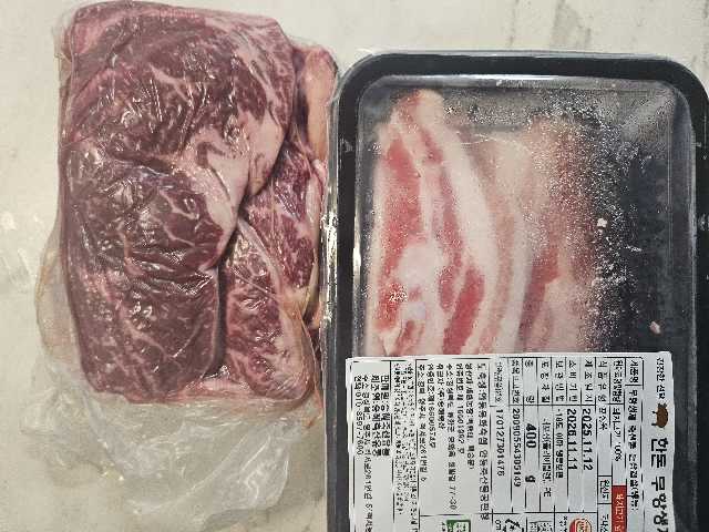 한우 실속구이 400g + 국거리 200g + 곰탕세트or대패삼겹살400g 추가증정-1