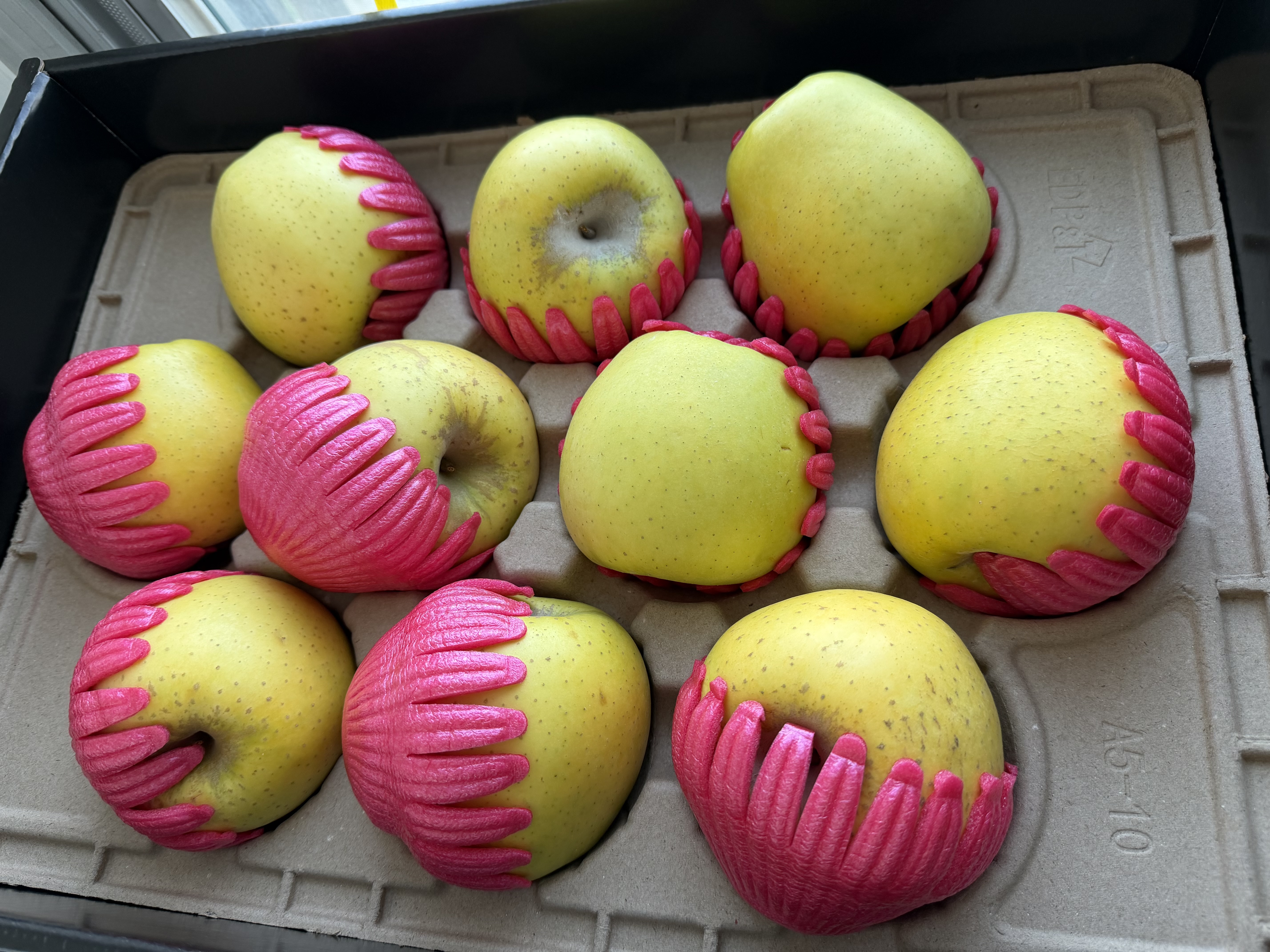 대경사과원예농협 영주사과 3.2kg 선물세트 (11입내)+1kg 추가증정-1