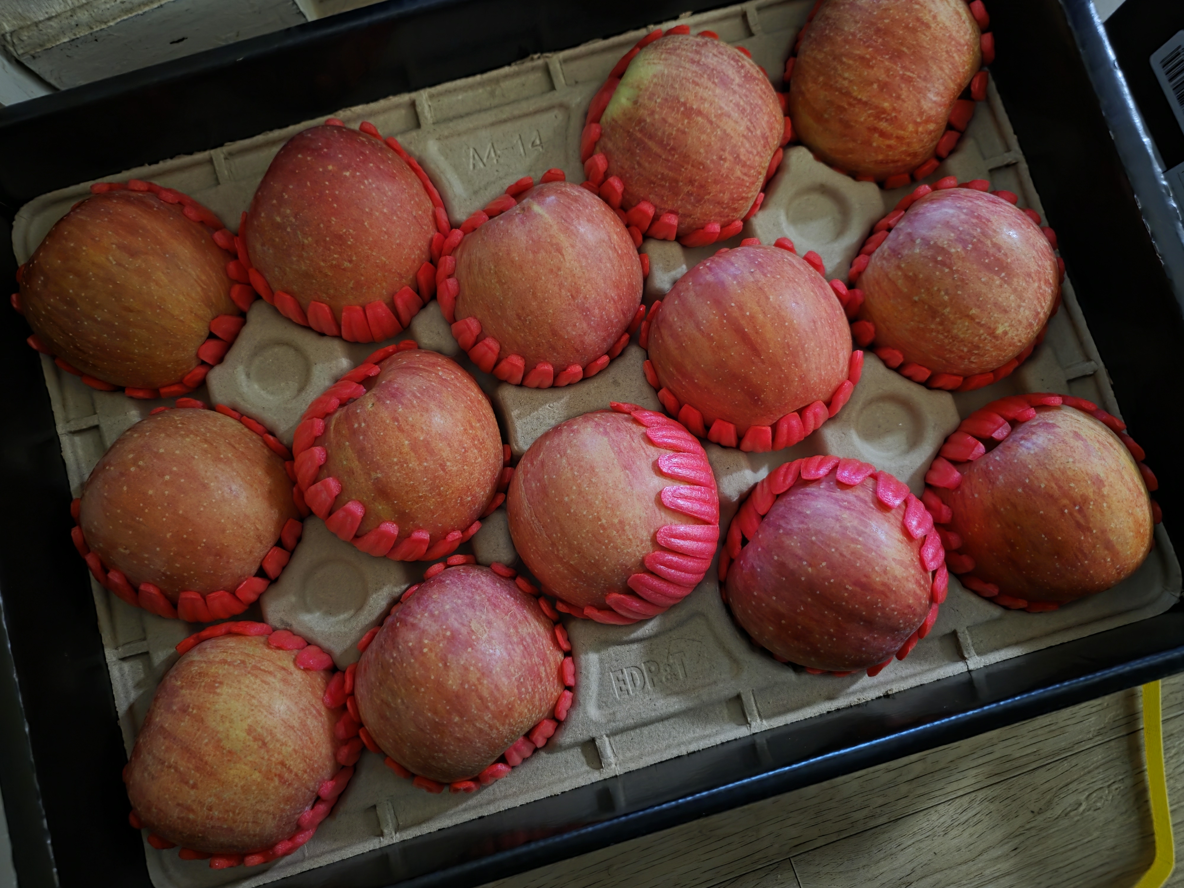 대경사과원예농협 영주사과 3.2kg 선물세트 (11입내)+1kg 추가증정-1