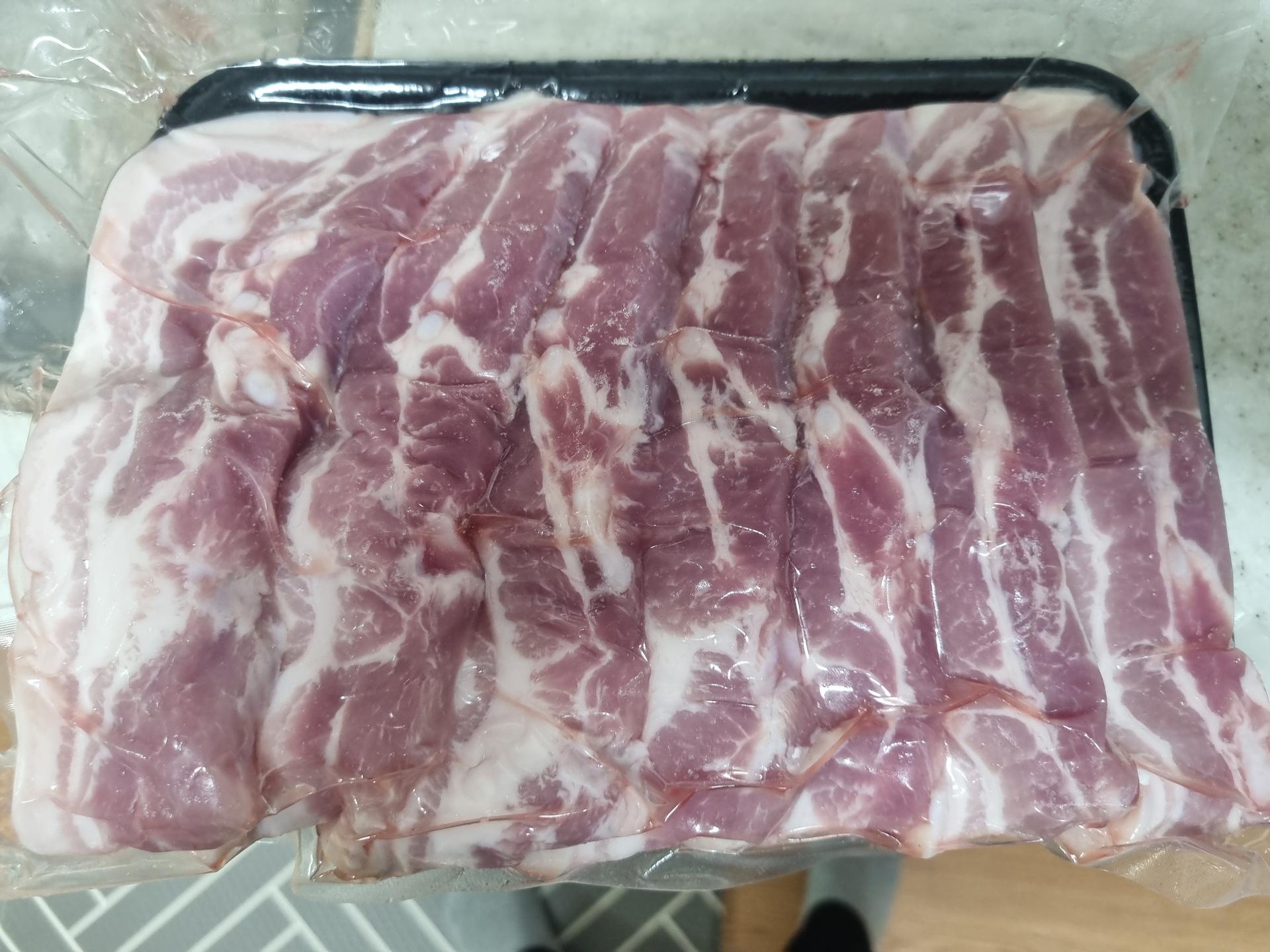 100% 국내산 한돈세트 최대 1.8kg 증정