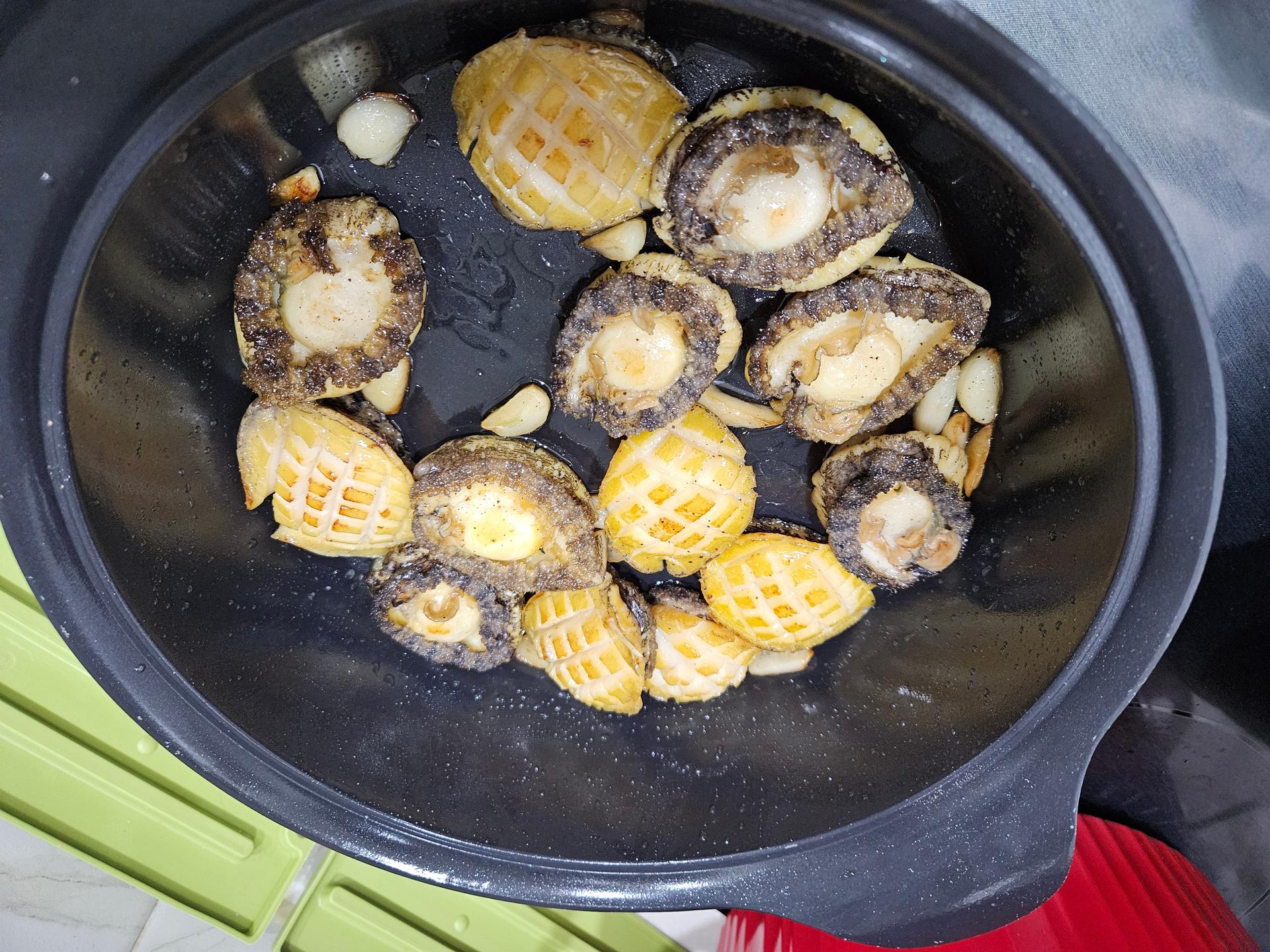 활전복 1kg (10~12미) + 1마리 추가