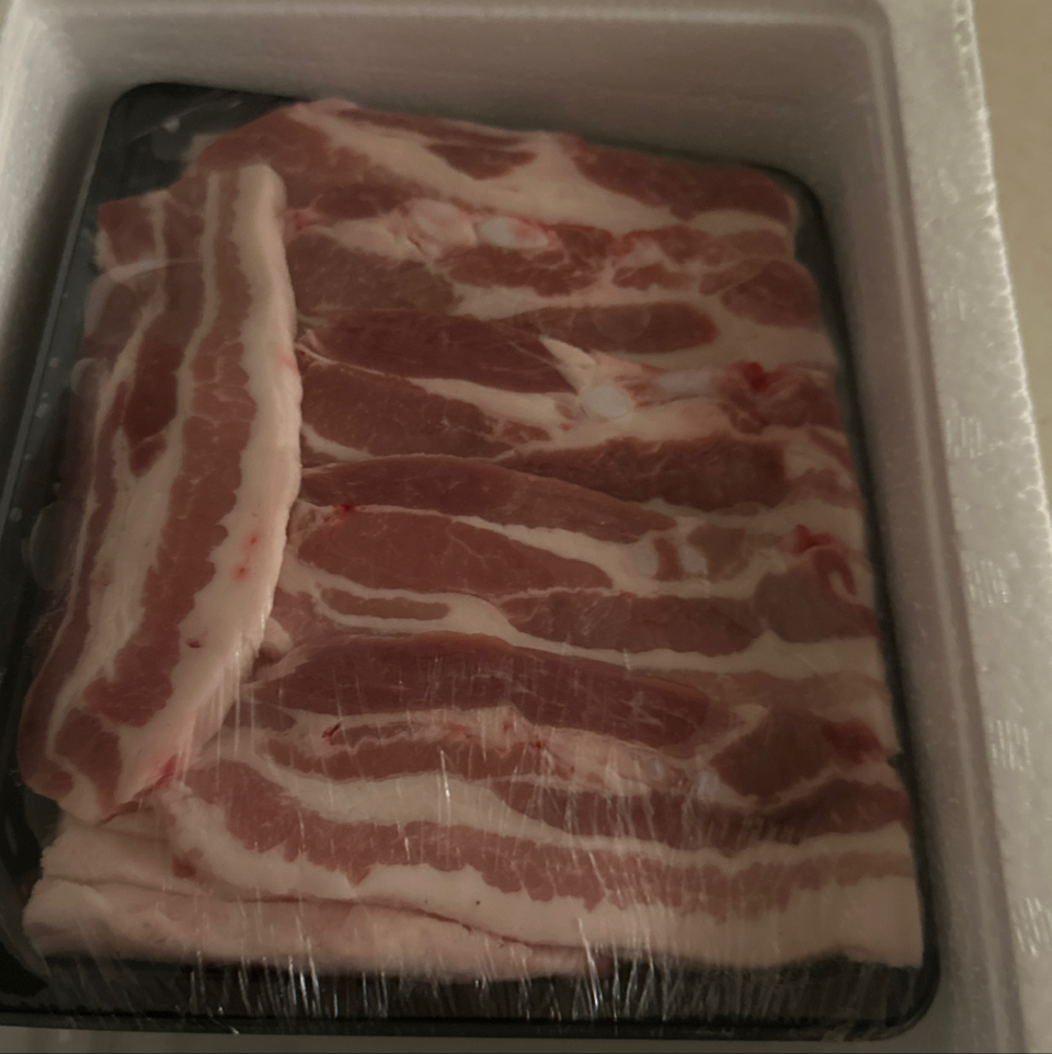 한돈 삼겹살 1.8kg / 생돼지갈비 2kg + 양념소스