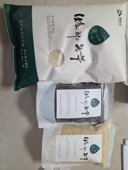 저탄소 유기농쌀 어울림 세트(하이아미 4kg+찰흑미 1kg+보리쌀 1kg)-1