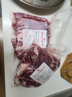 돈육삼겹목살구이세트 2.2kg (삼겹살 1.2kg + 목살 1kg)-2