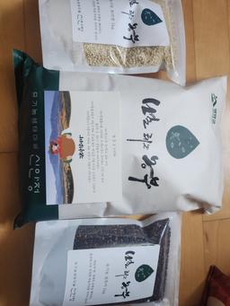 저탄소 유기농쌀 어울림 세트(하이아미 4kg+찰흑미 1kg+보리쌀 1kg)-1