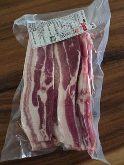 무항생제 한돈 삼겹살 1.3kg(1.1kg+200g추가증정) + 곰탕세트or대패삼겹살400g 추가증정-1