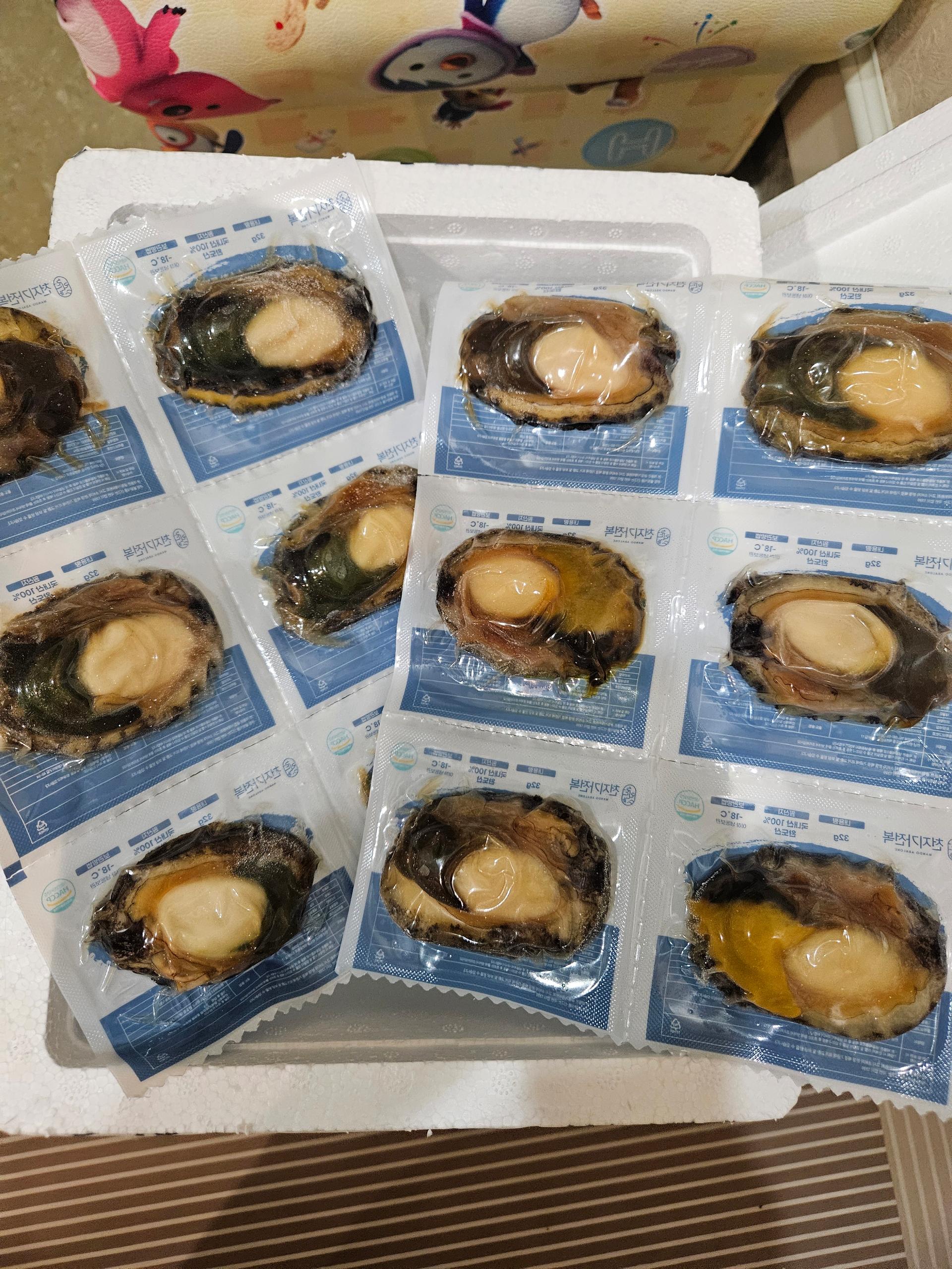 손질전복 12마리 (6마리 x 2팩)