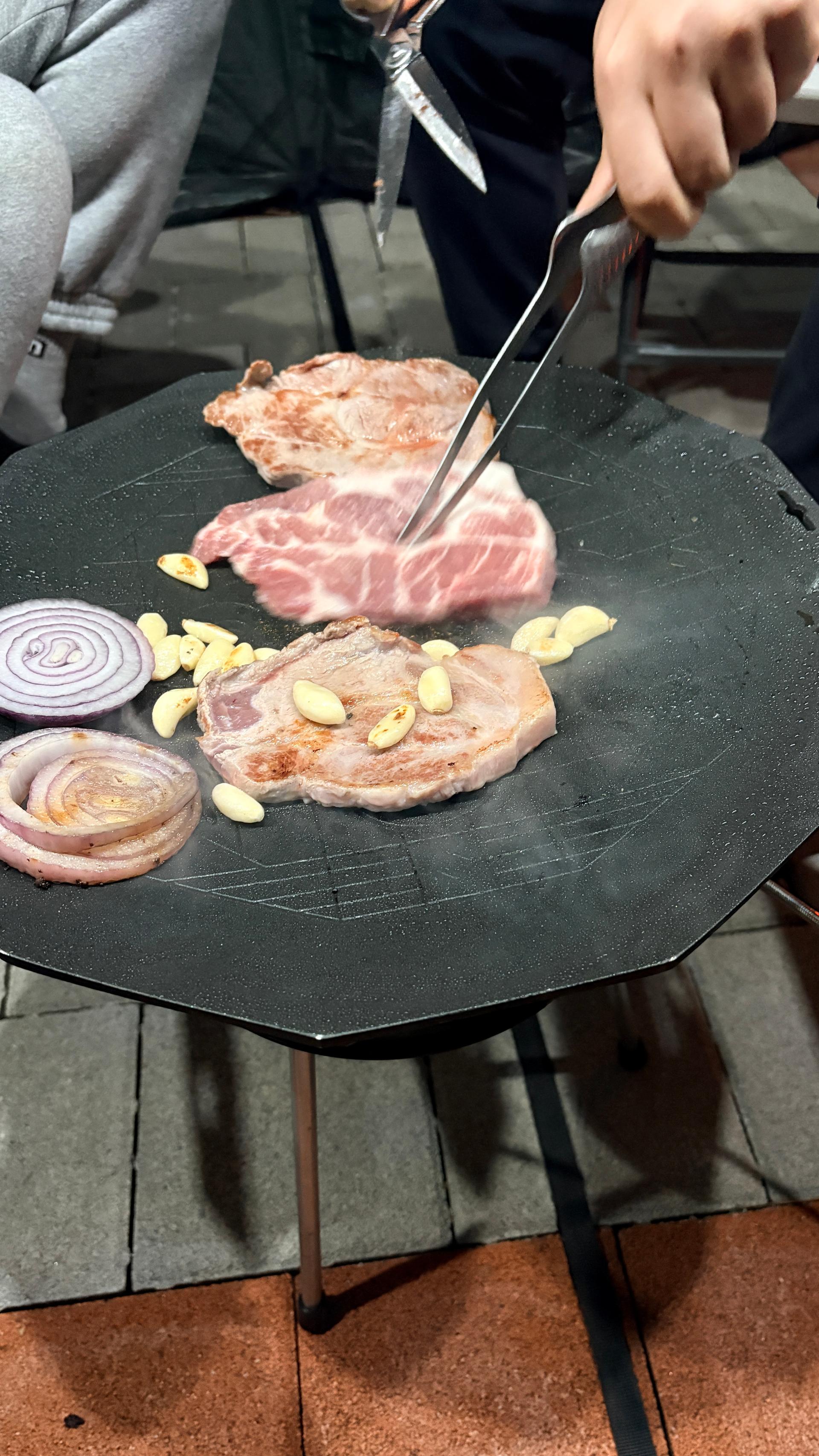 마이돈포크 냉장 목살 1.4kg, 삼겹살 1.2kg 중 택일