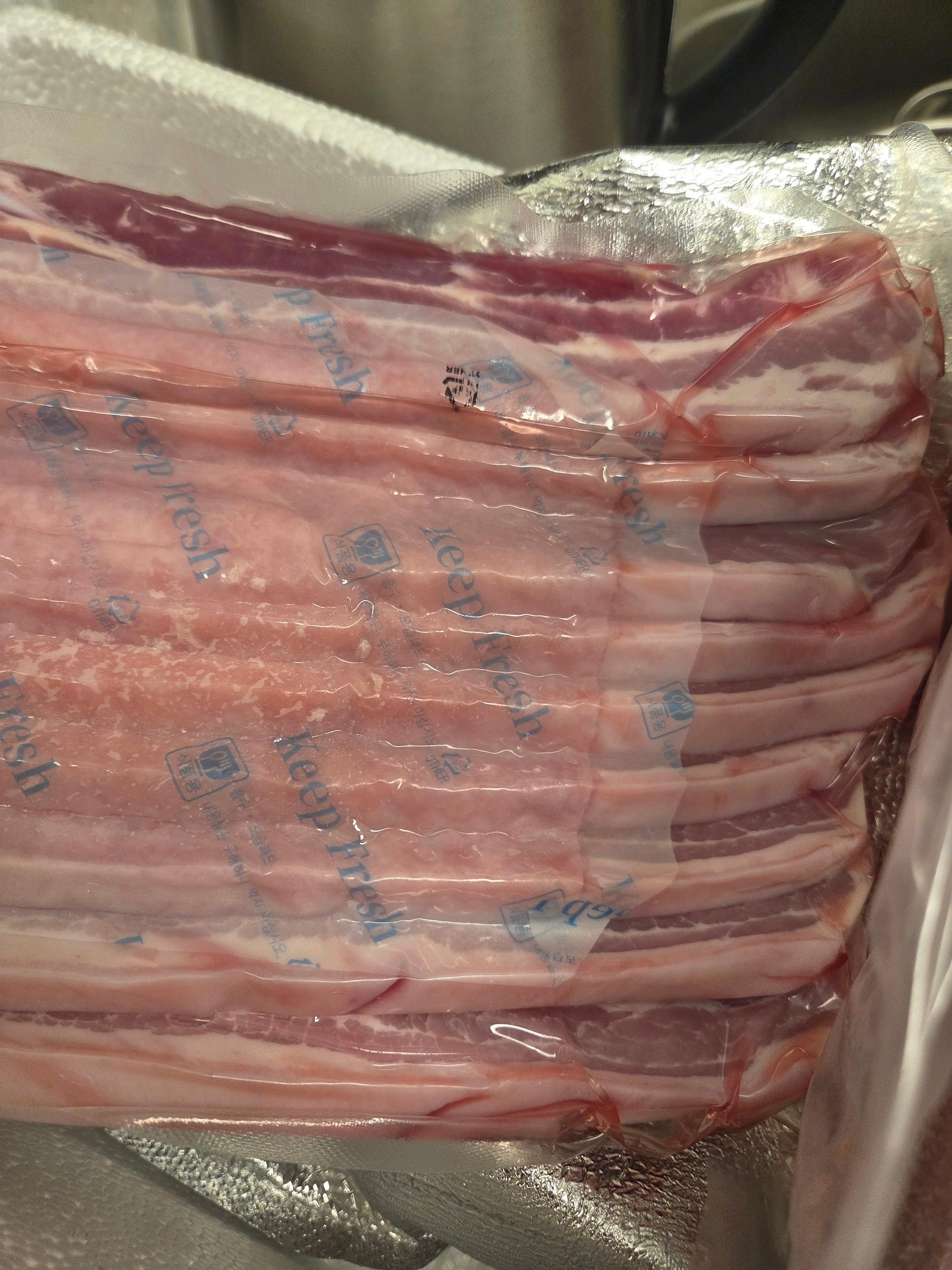 [EVENT] 현대식육식당 프리미엄 돼지고기 1kg (오겹살, 목살, 등갈비 중 선택) + 각 부위별 200g 증량